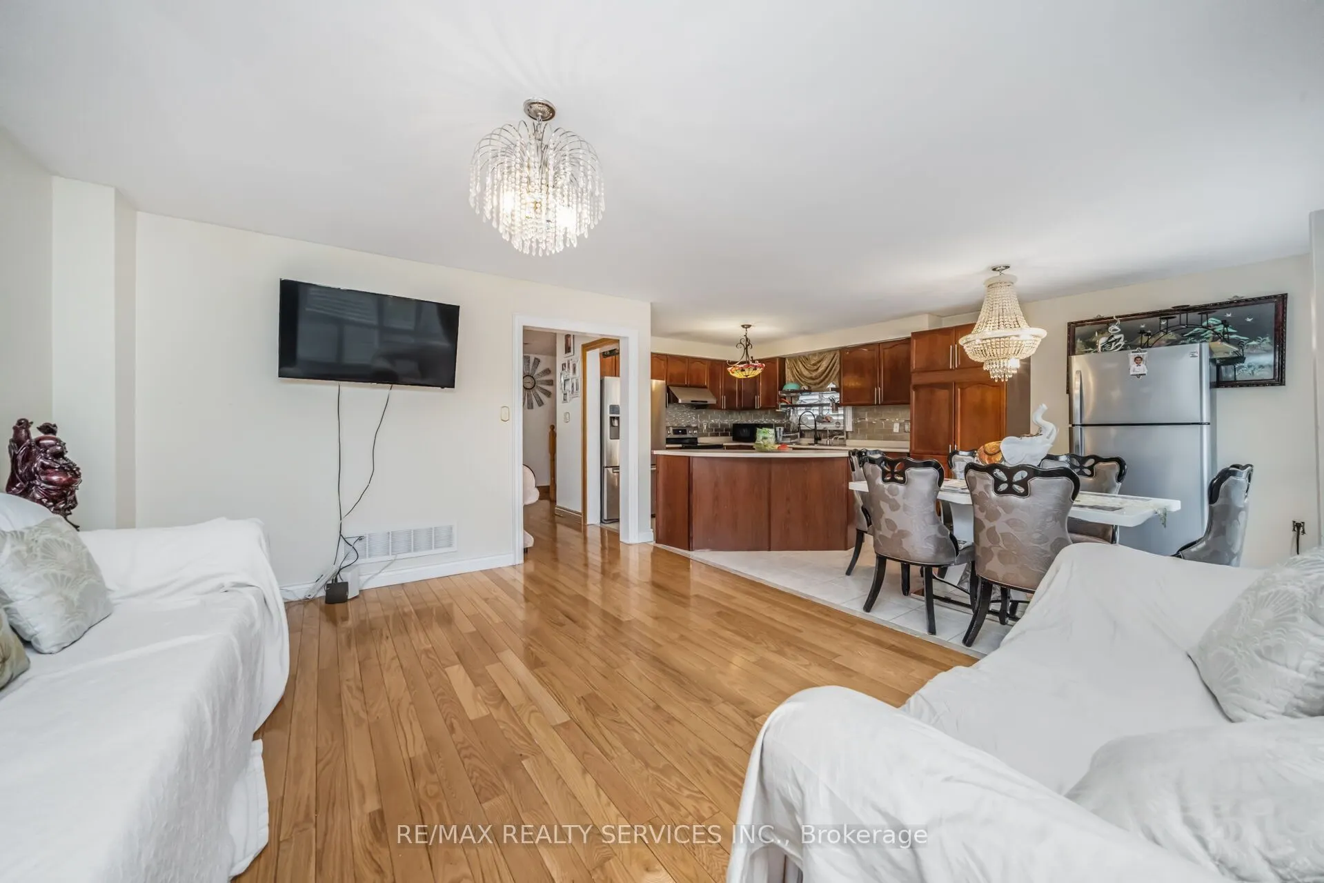 12 Roadmaster Lane