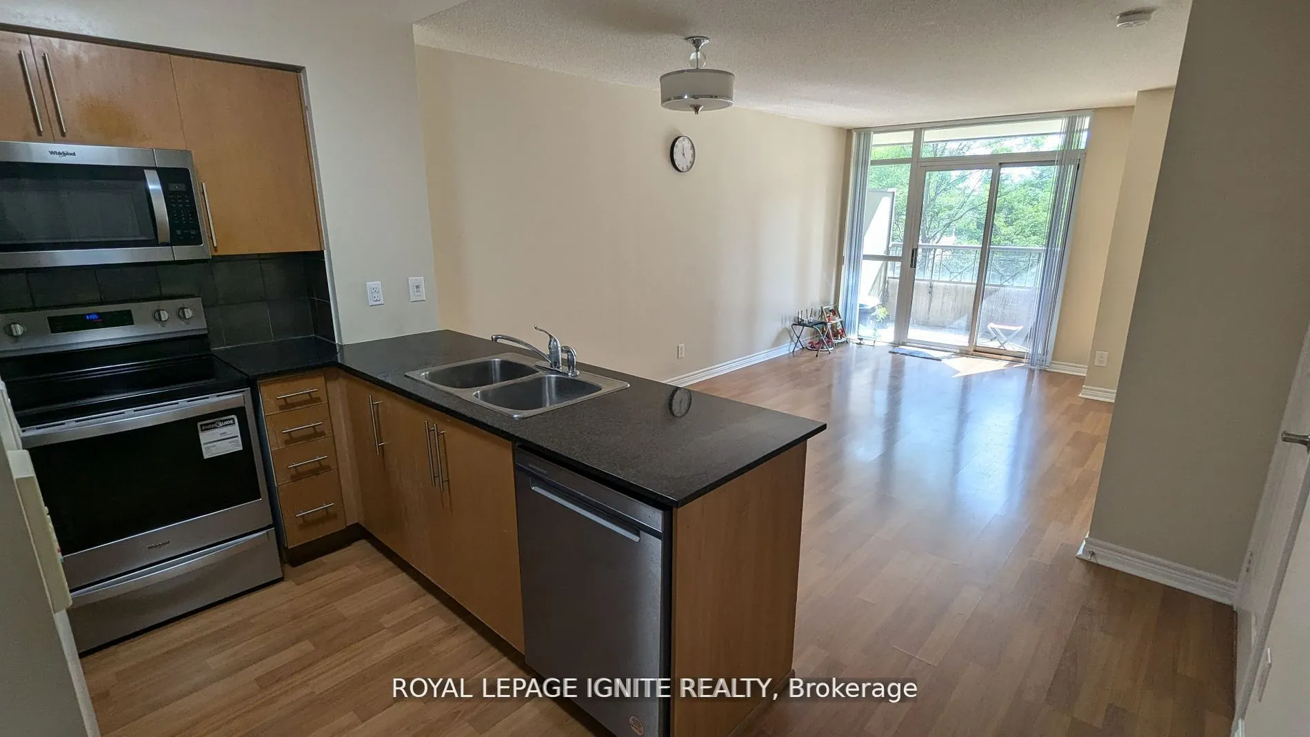 310 Burnhamthorpe Road W, #308