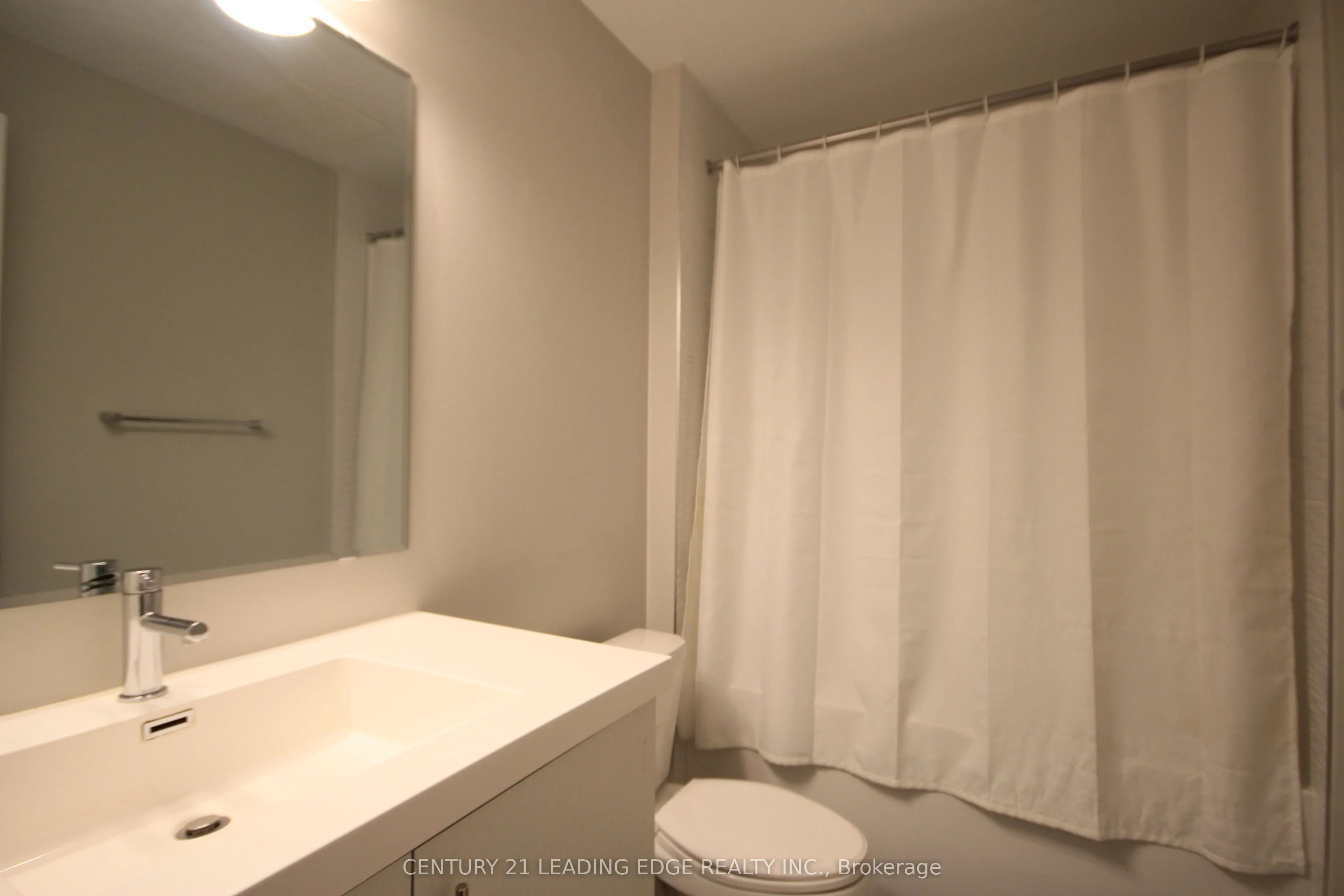 128 GROVEWOOD Common, #8