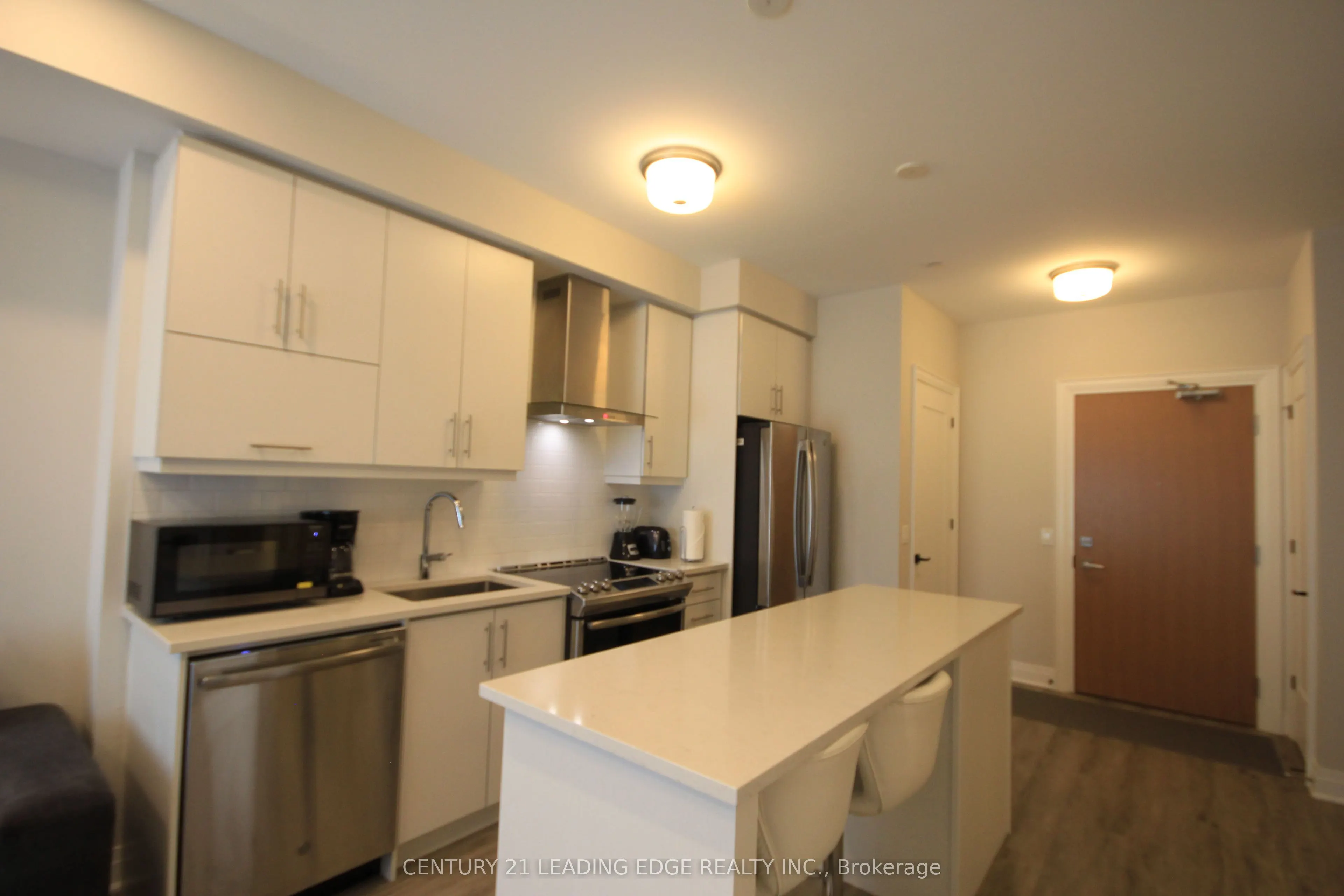 128 GROVEWOOD Common, #8