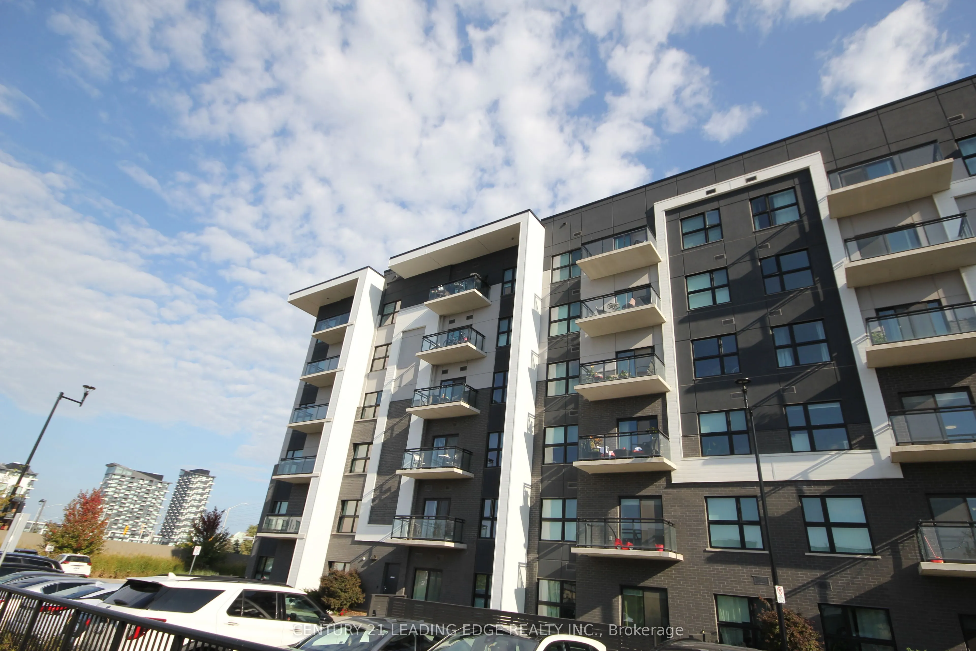 128 GROVEWOOD Common, #8