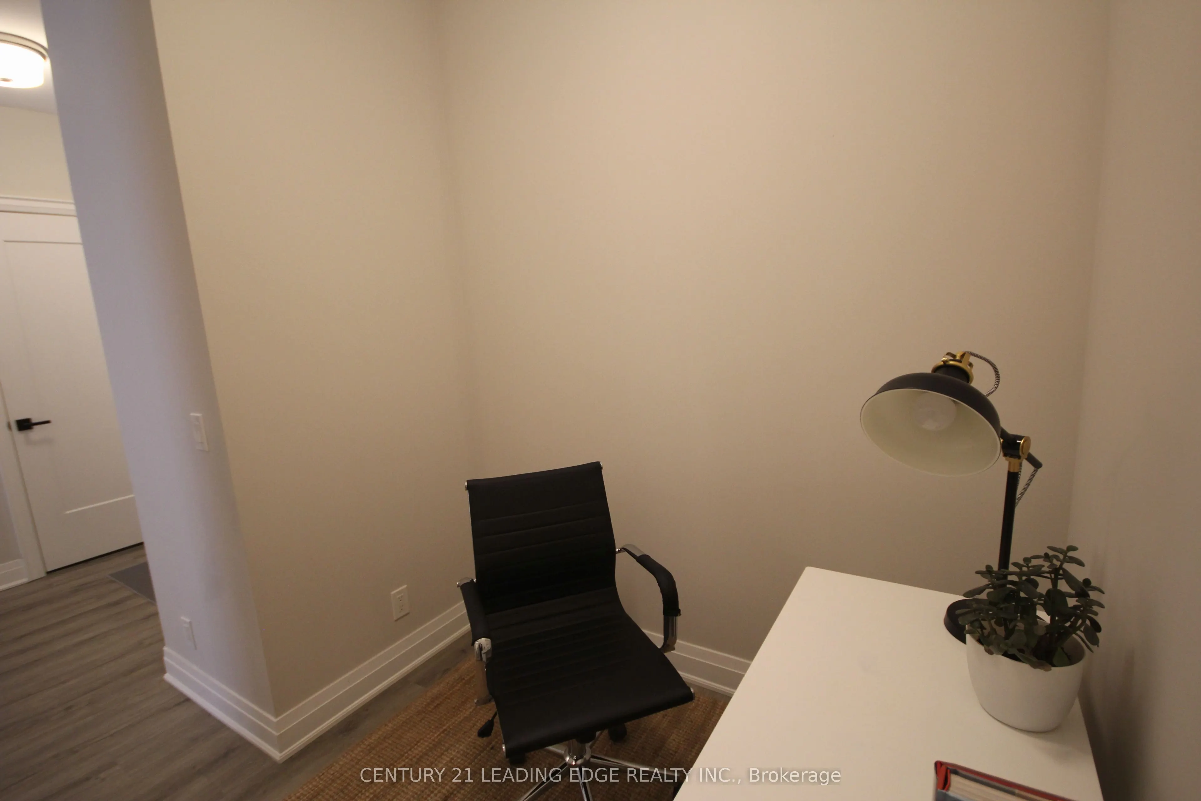 128 GROVEWOOD Common, #8