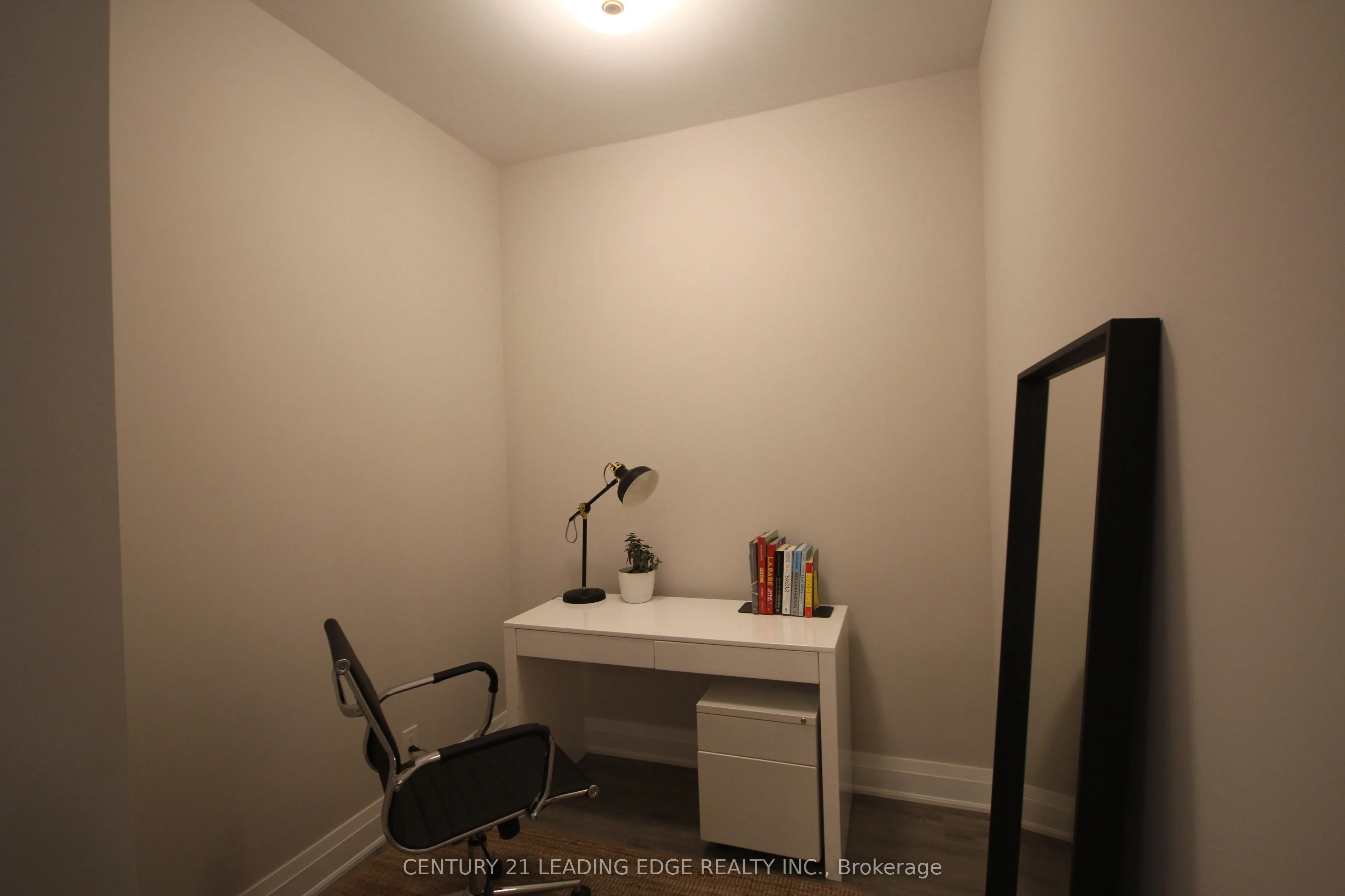 128 GROVEWOOD Common, #8