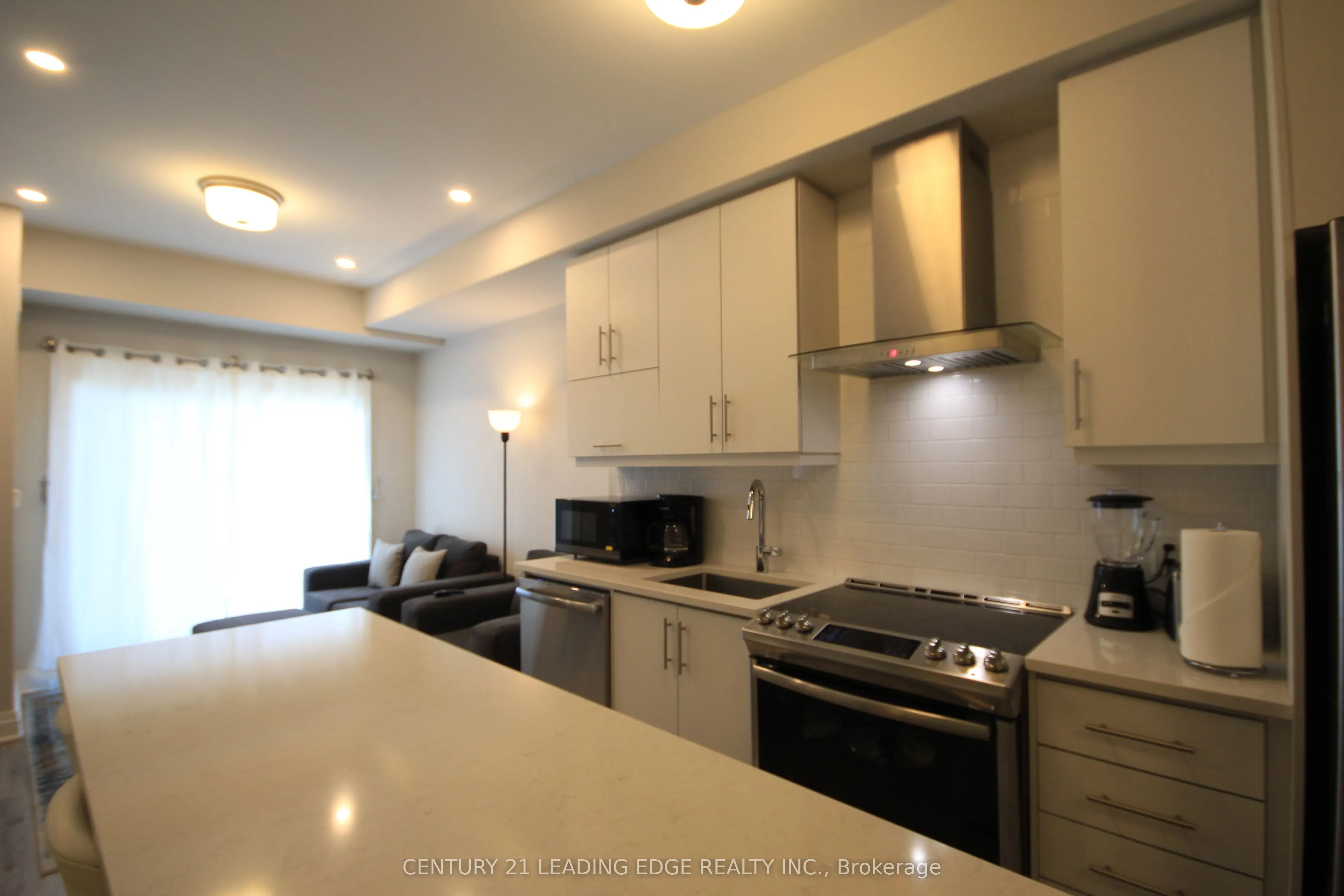 128 GROVEWOOD Common, #8