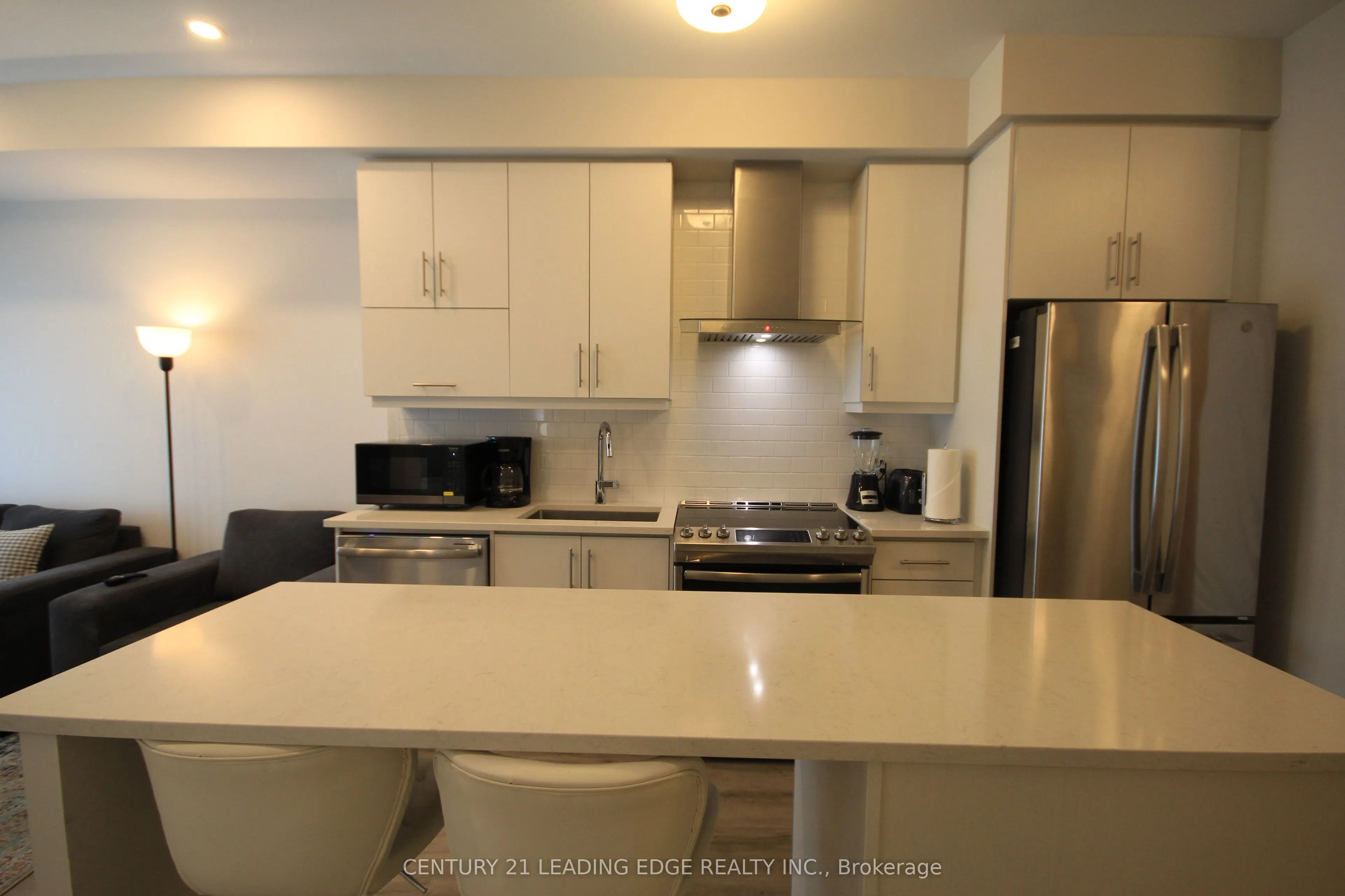 128 GROVEWOOD Common, #8
