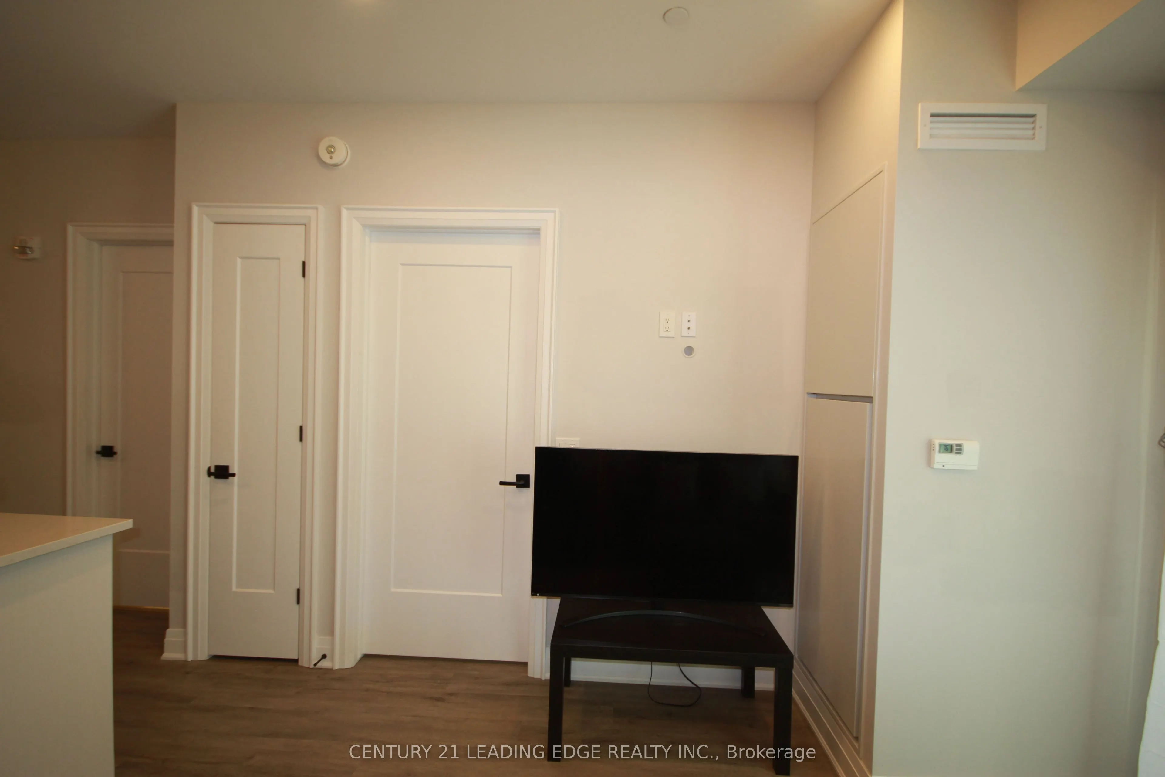 128 GROVEWOOD Common, #8