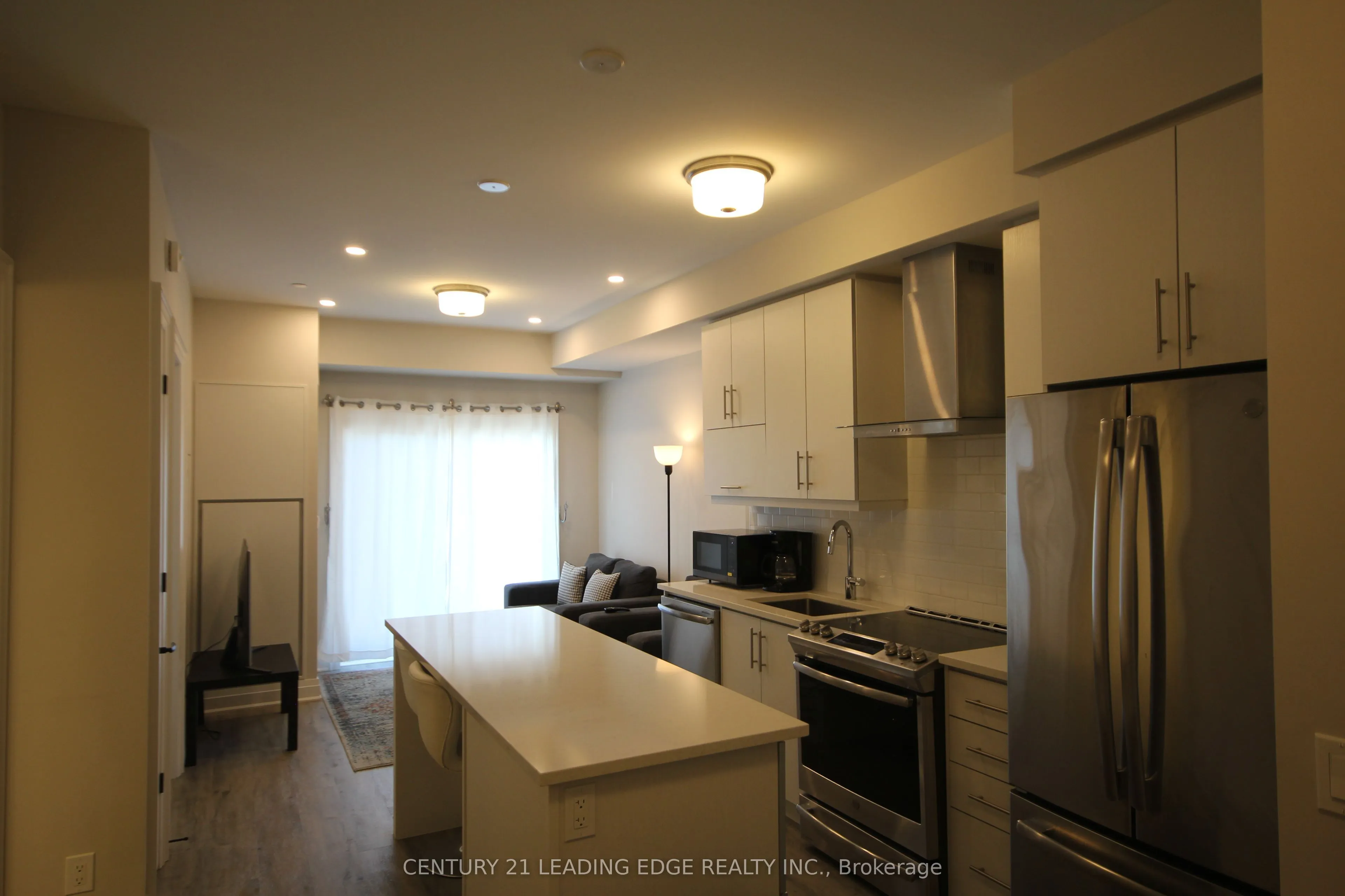 128 GROVEWOOD Common, #8