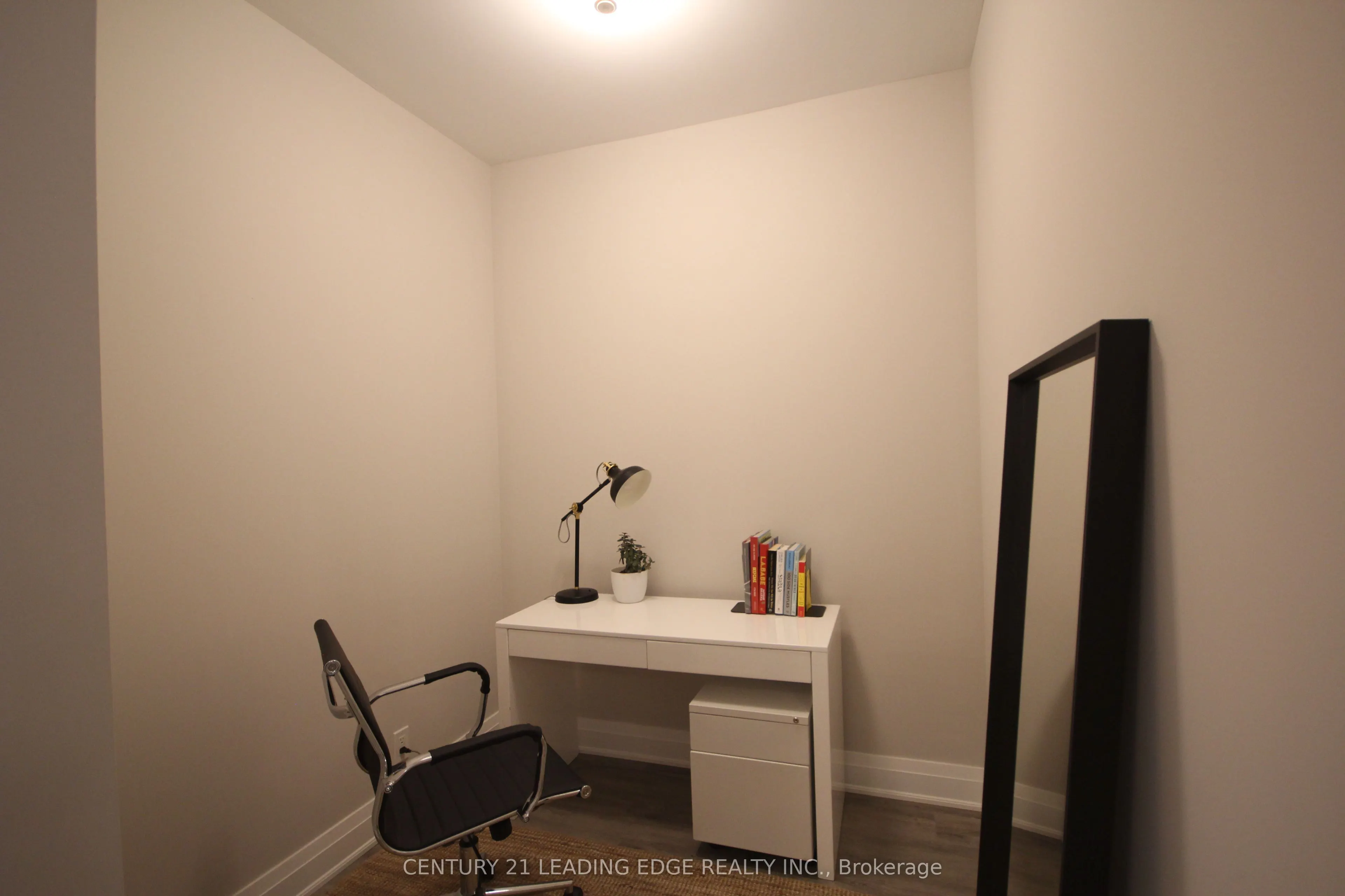 128 GROVEWOOD Common, #8