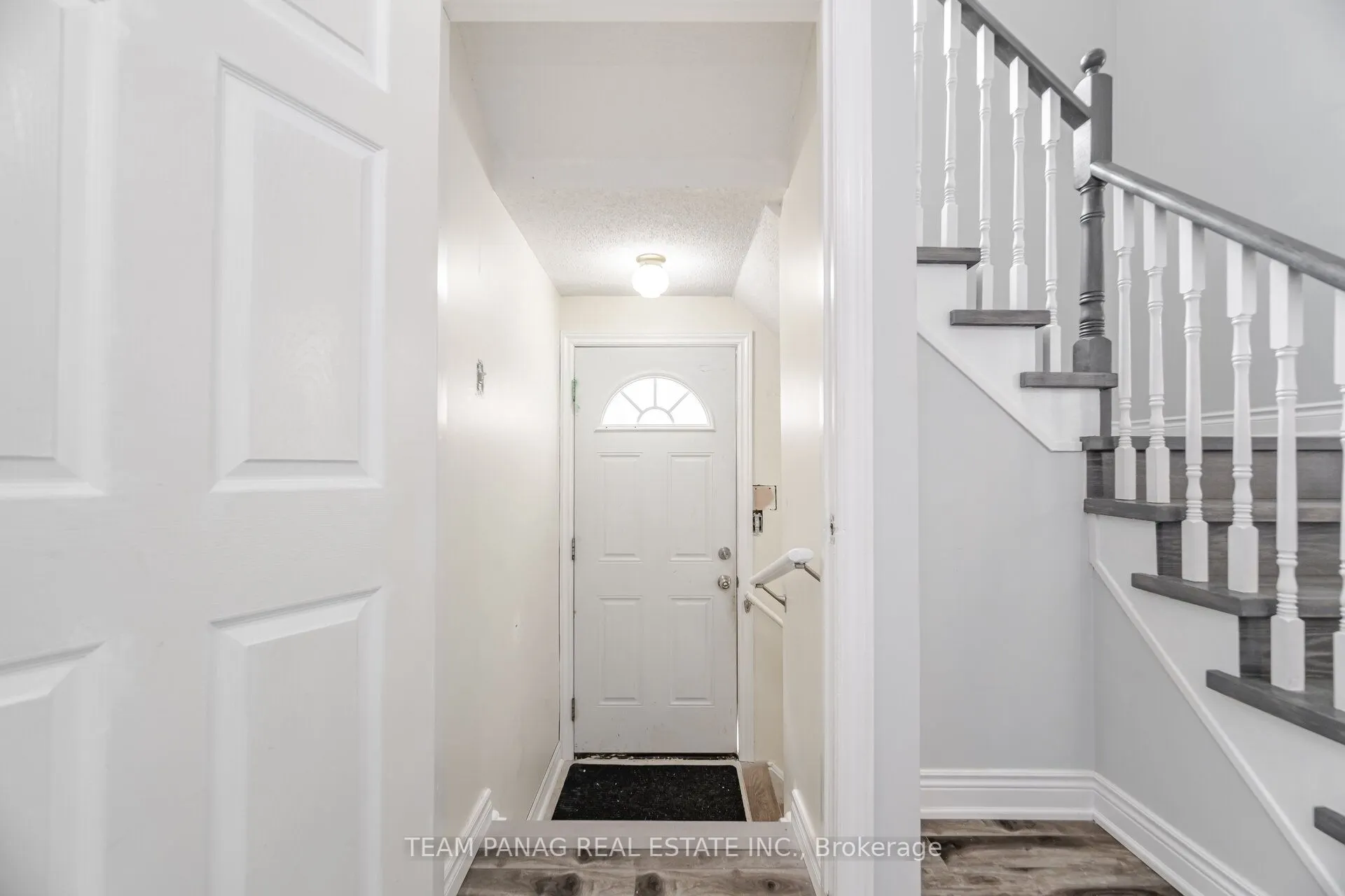 44 Deforest Drive