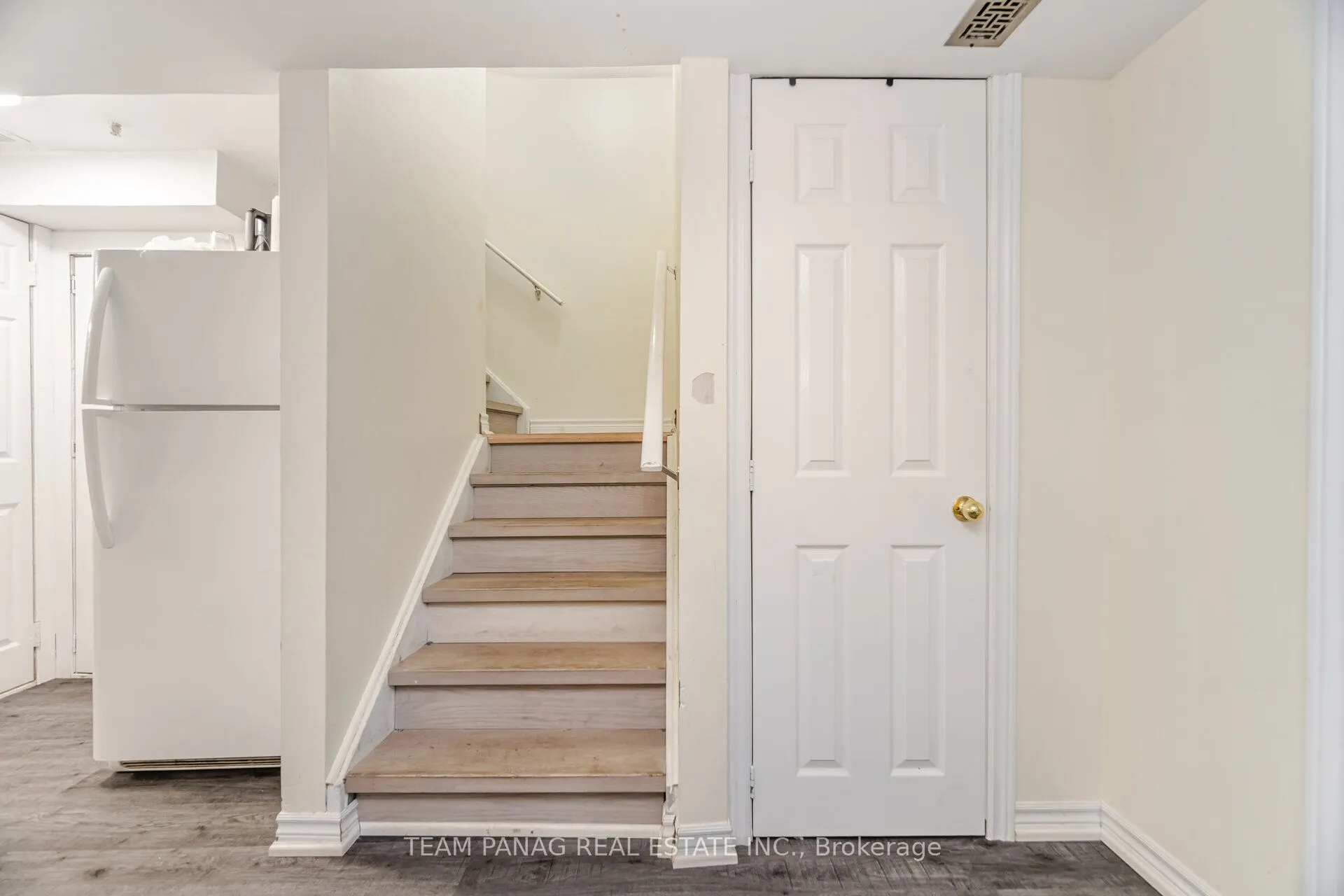44 Deforest Drive
