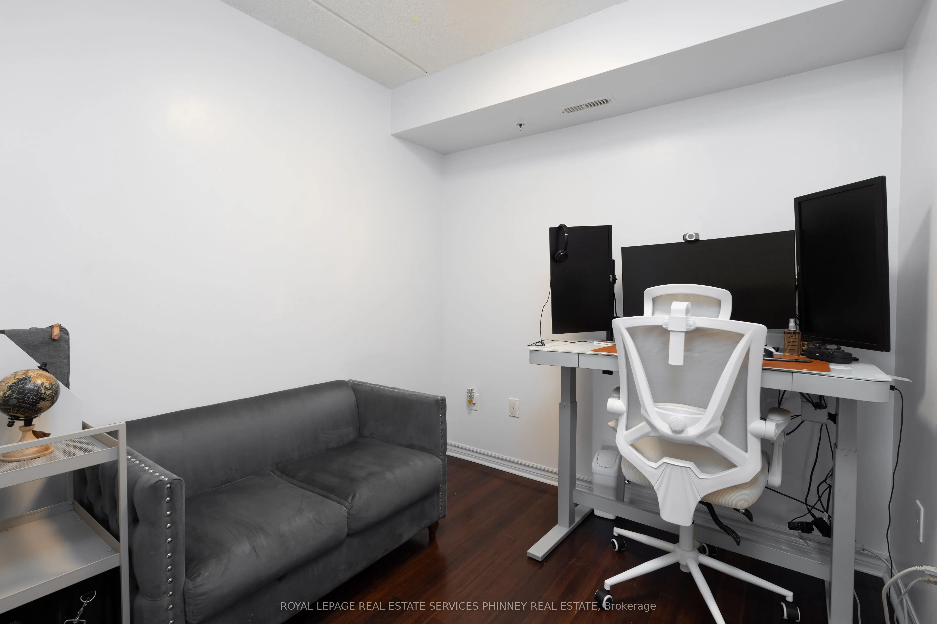 1350 Main Street, #208