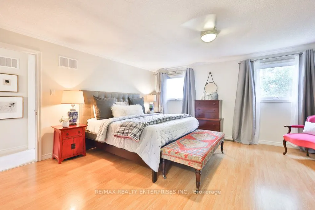 431 Naomi Crescent