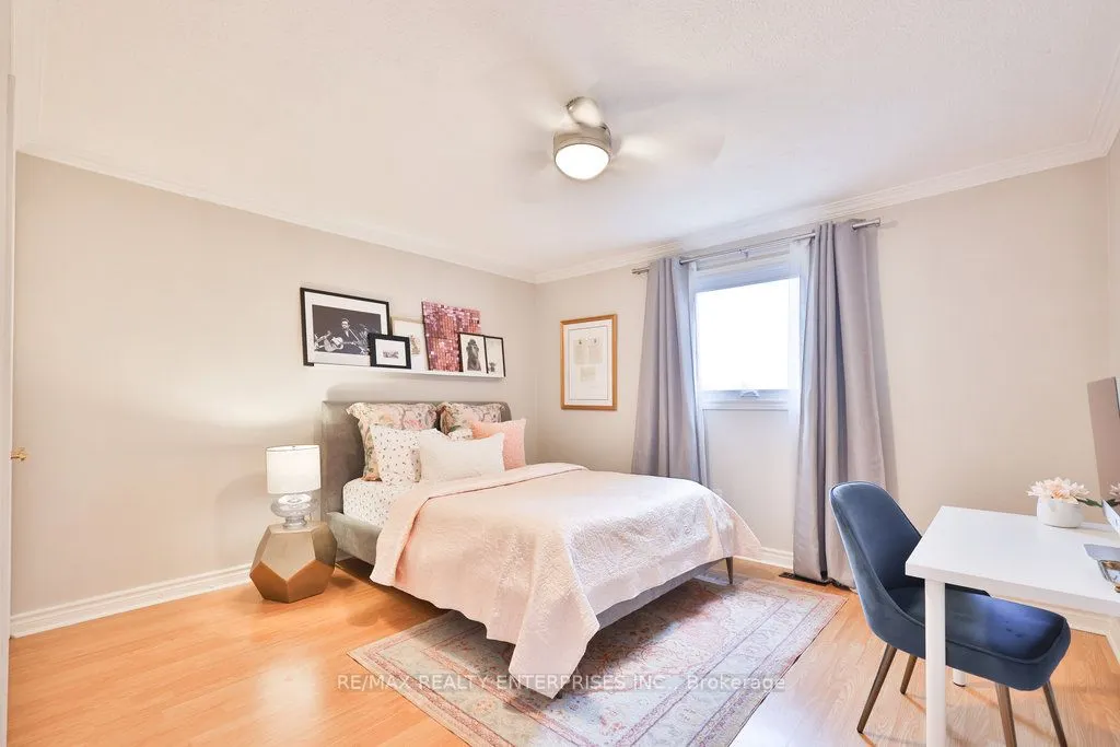 431 Naomi Crescent