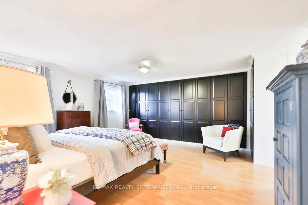 431 Naomi Crescent