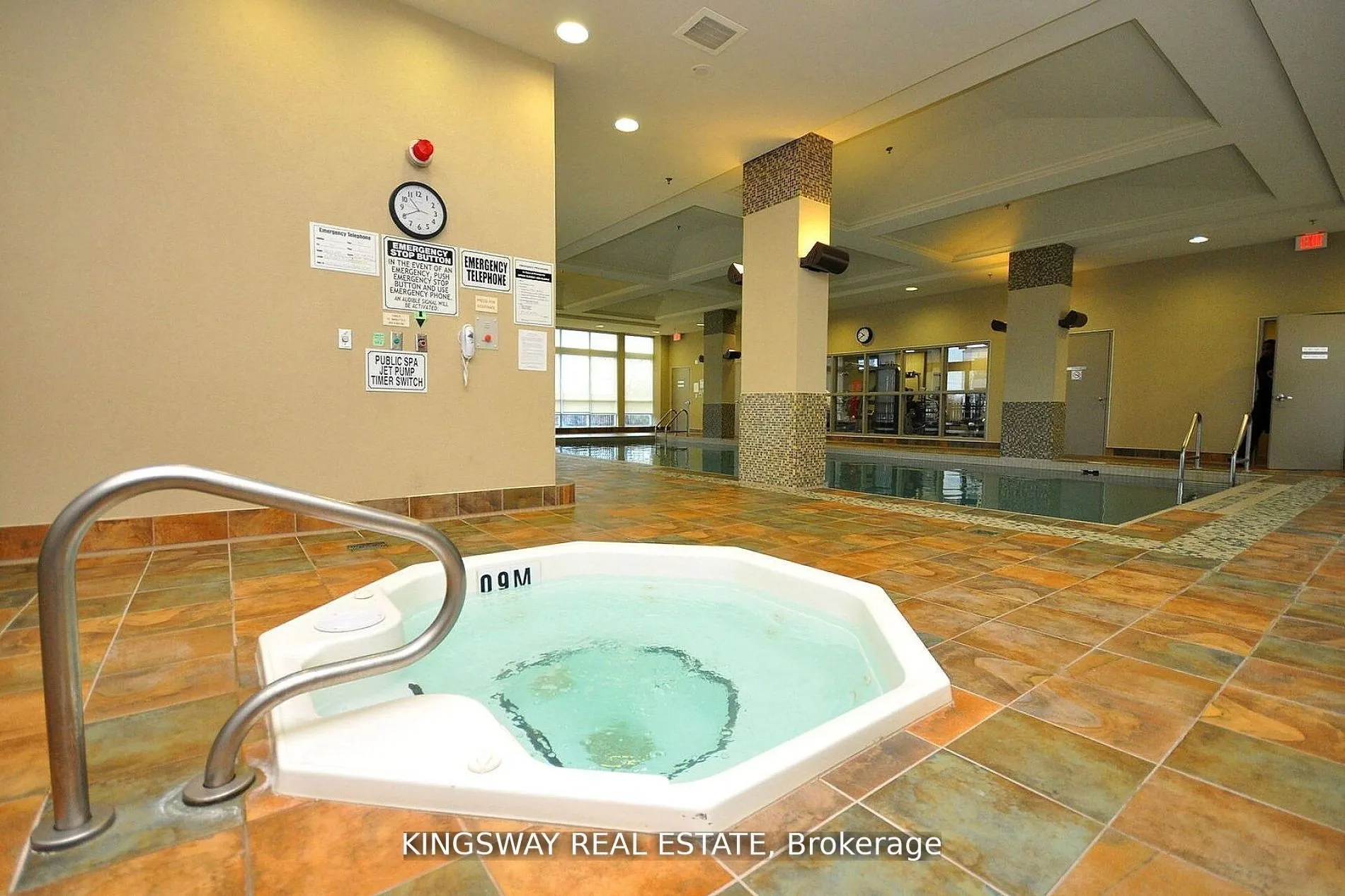 349 RATHBURN Road W, #217