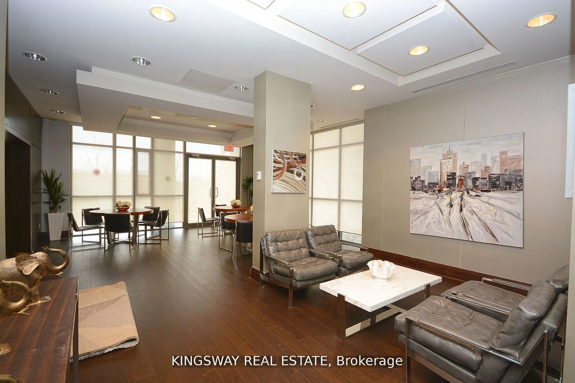 349 RATHBURN Road W, #217