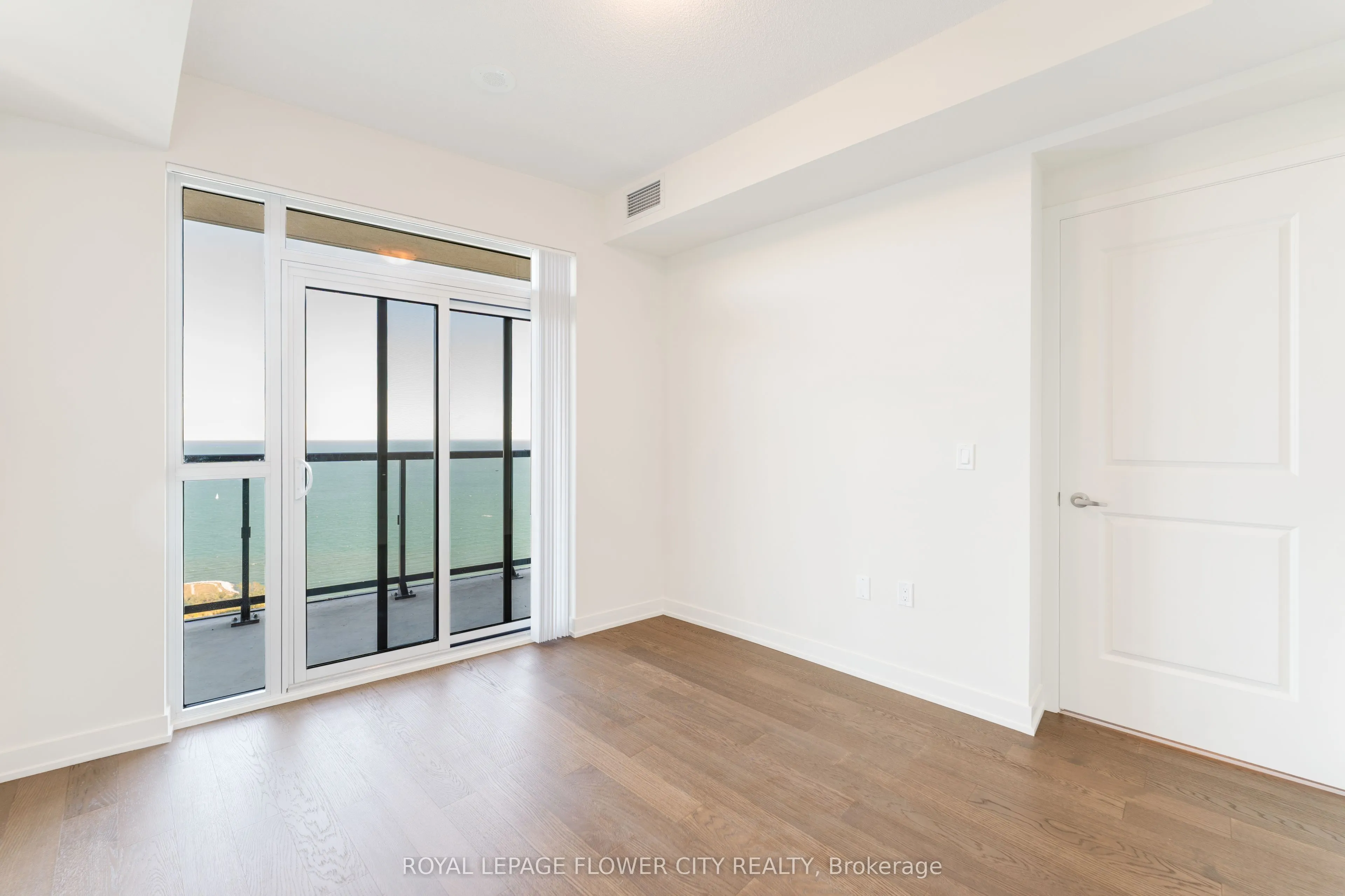 38 Annie Craig Drive, #PH404