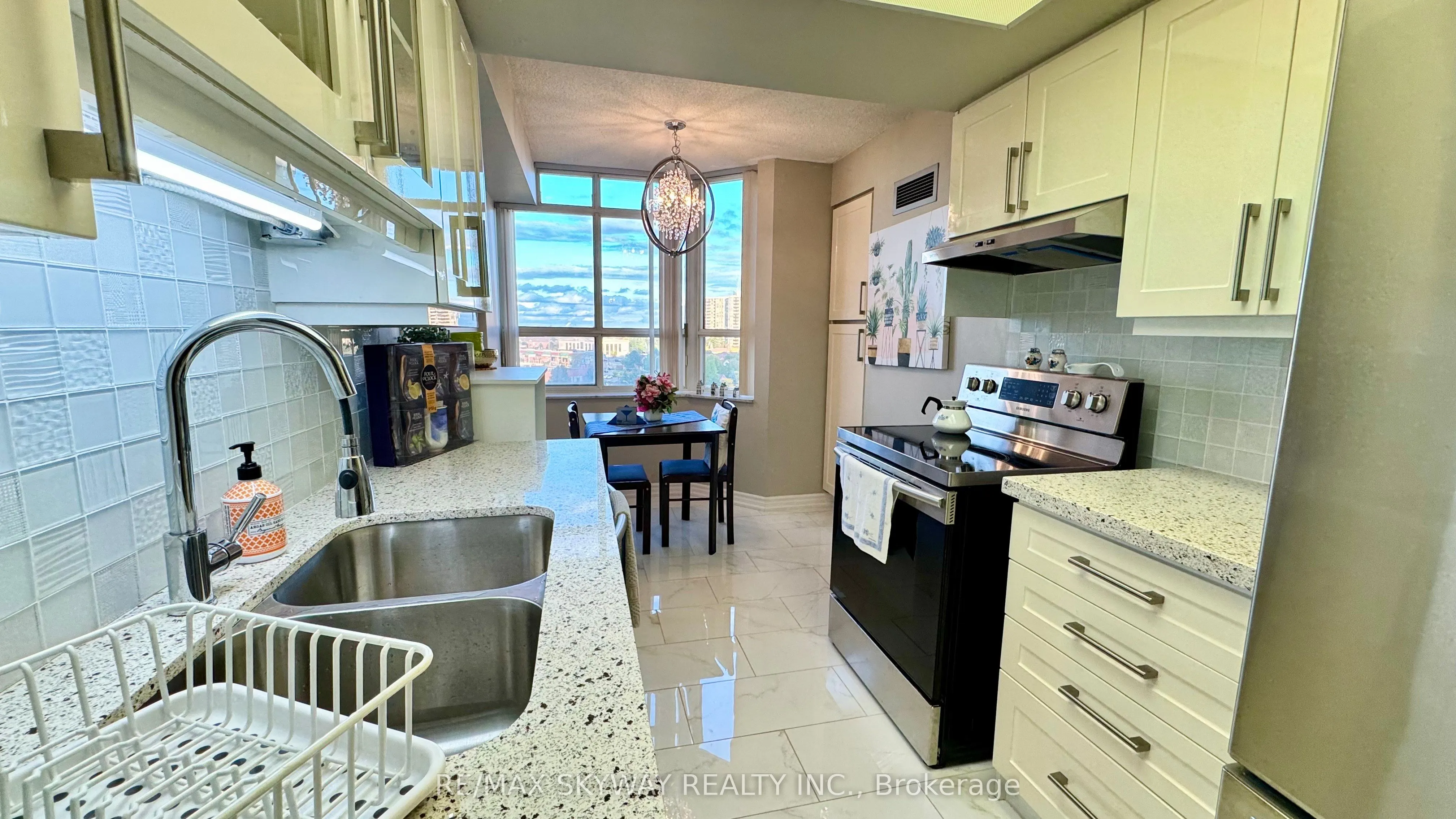 30 Malta Avenue, #909
