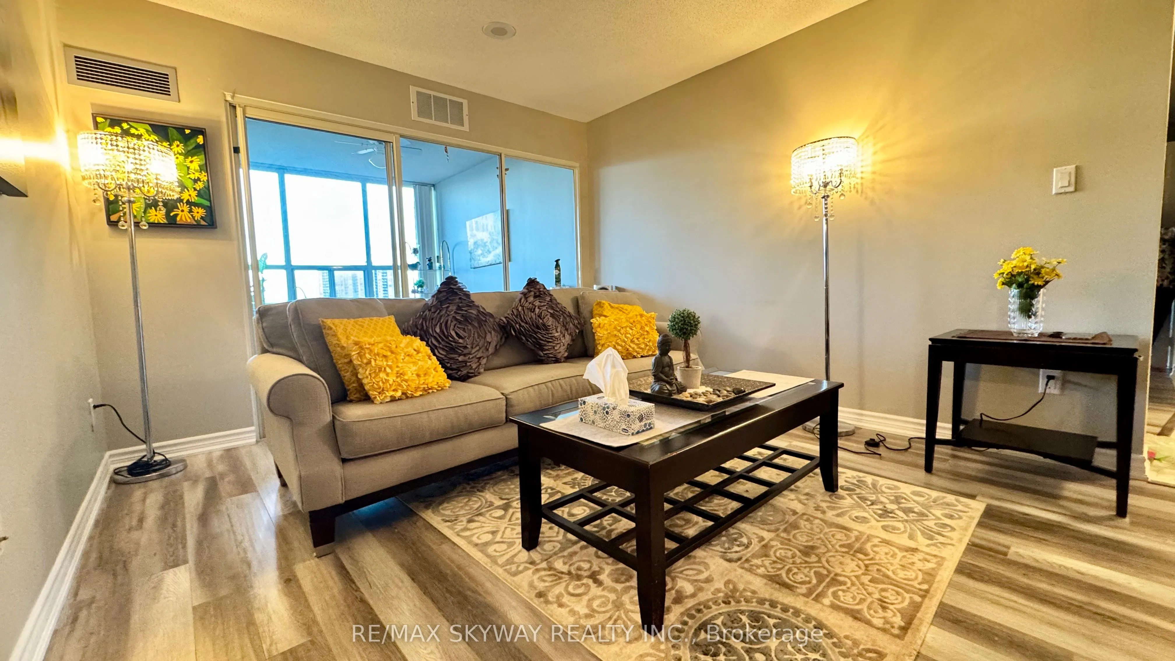 30 Malta Avenue, #909