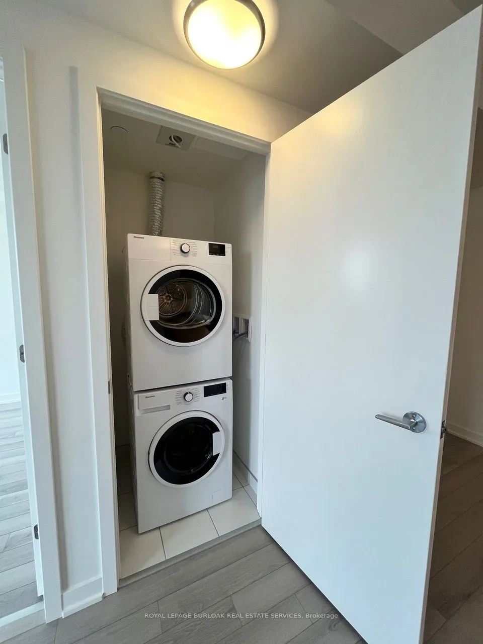 3079 Trafalgar Road, #1406