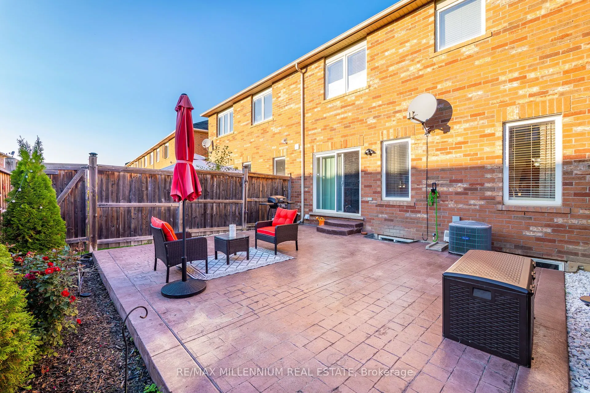 828 Herman Way