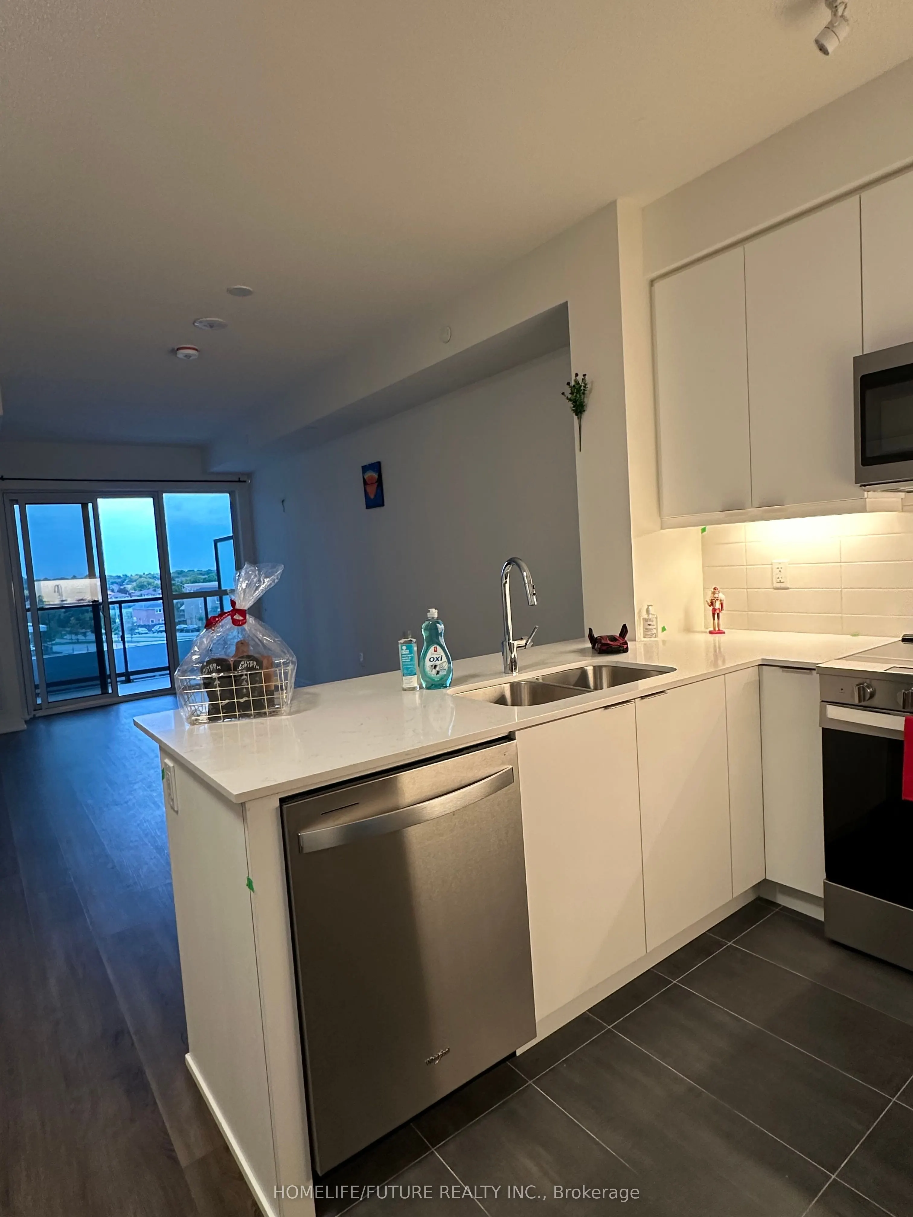 15 Watergarden Drive, #315