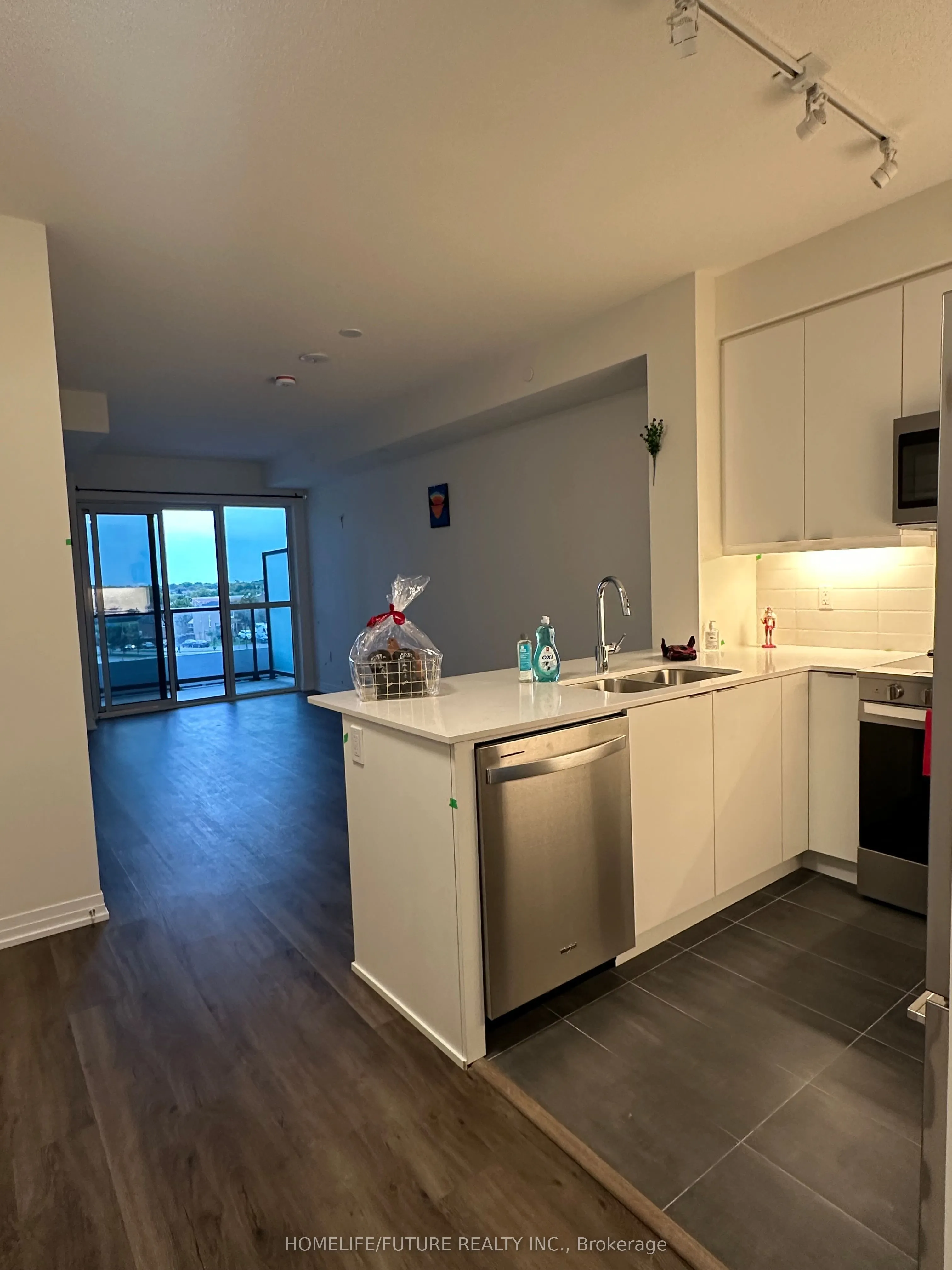 15 Watergarden Drive, #315