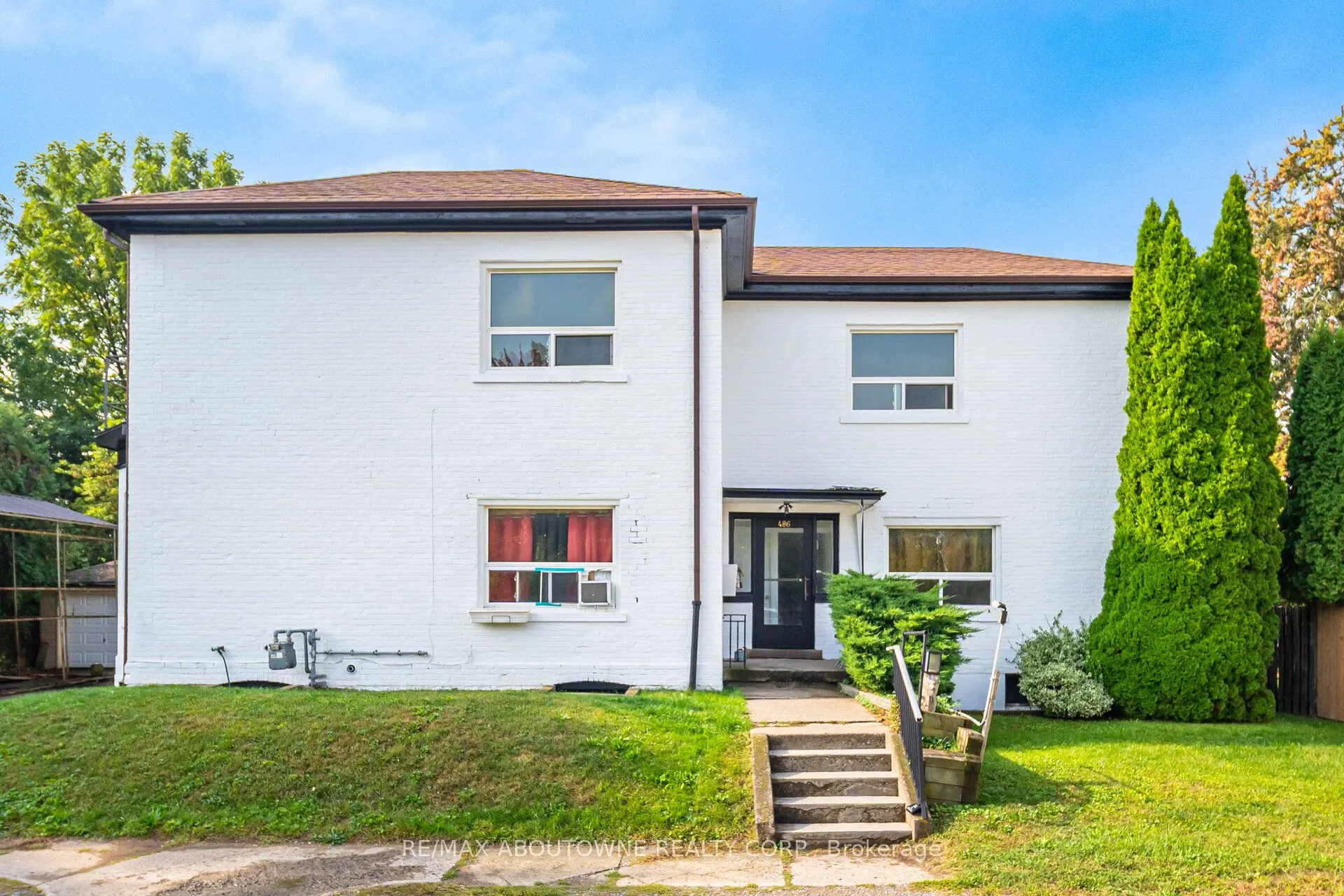 486 Holtby Avenue, #3