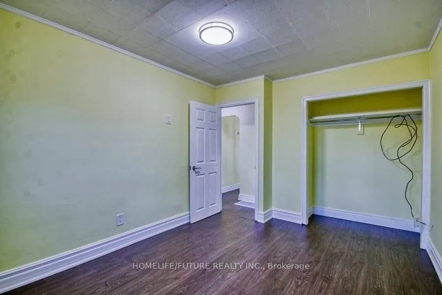 53 Burlingame Road, #Main Fl