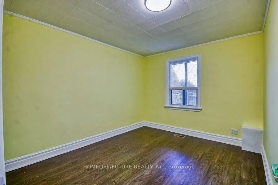 53 Burlingame Road, #Main Fl