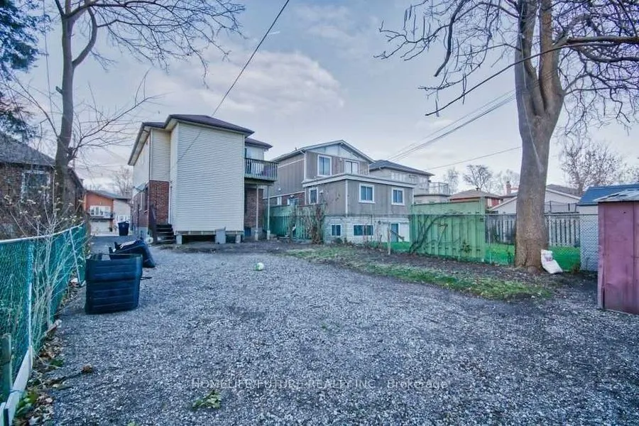 53 Burlingame Road, #Main Fl