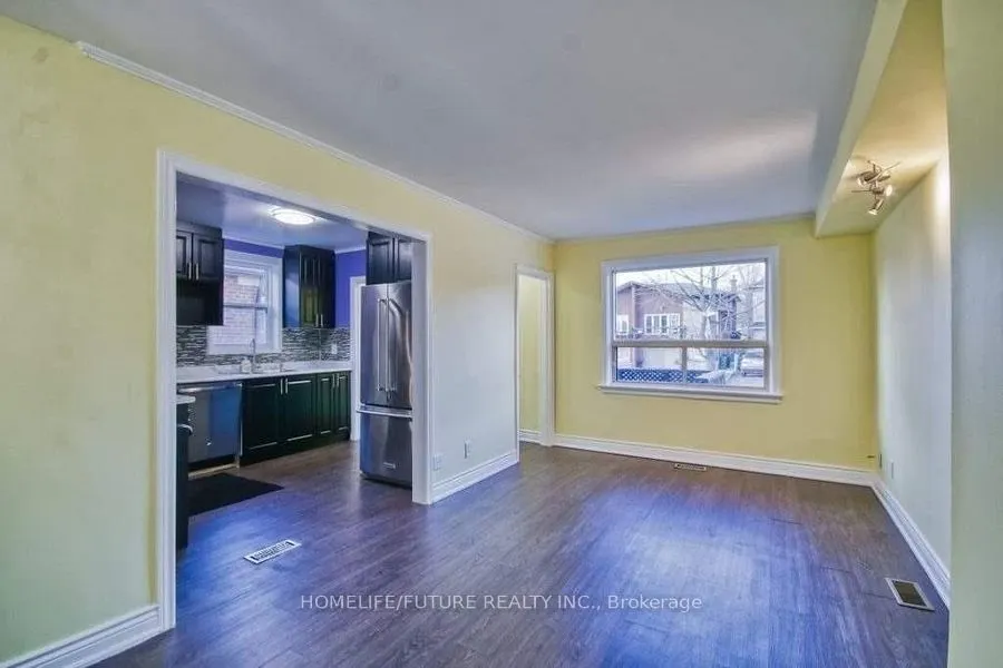 53 Burlingame Road, #Main Fl