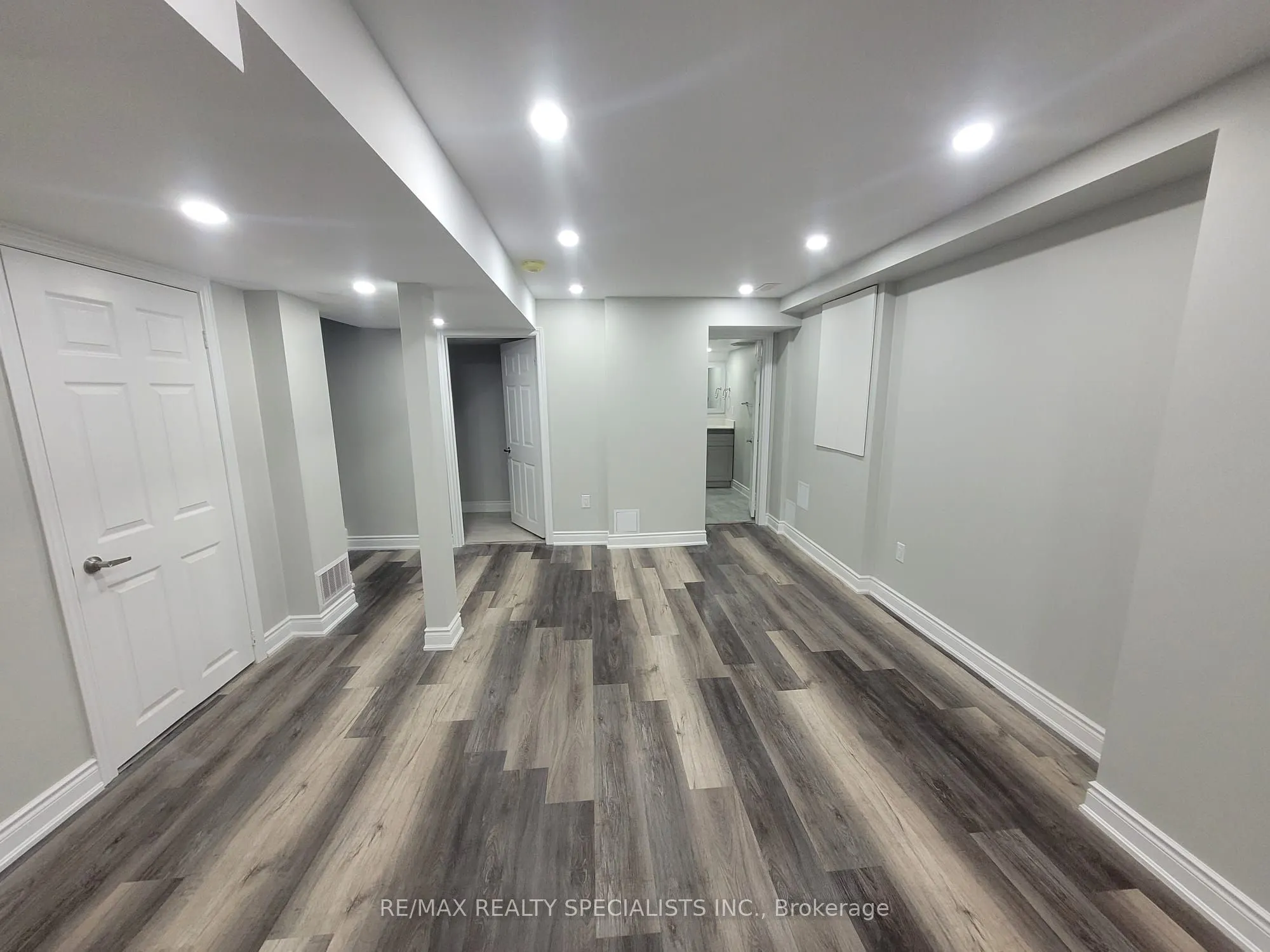 22 Furrows End