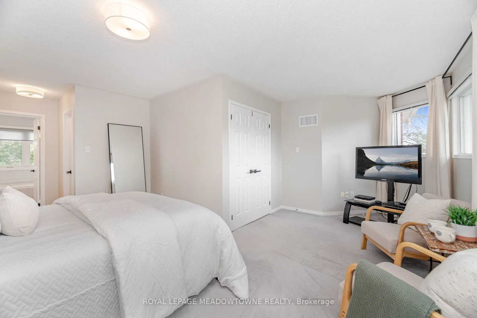 33 Harrop Avenue