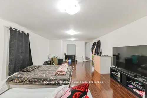 6 Beechwood Crescent