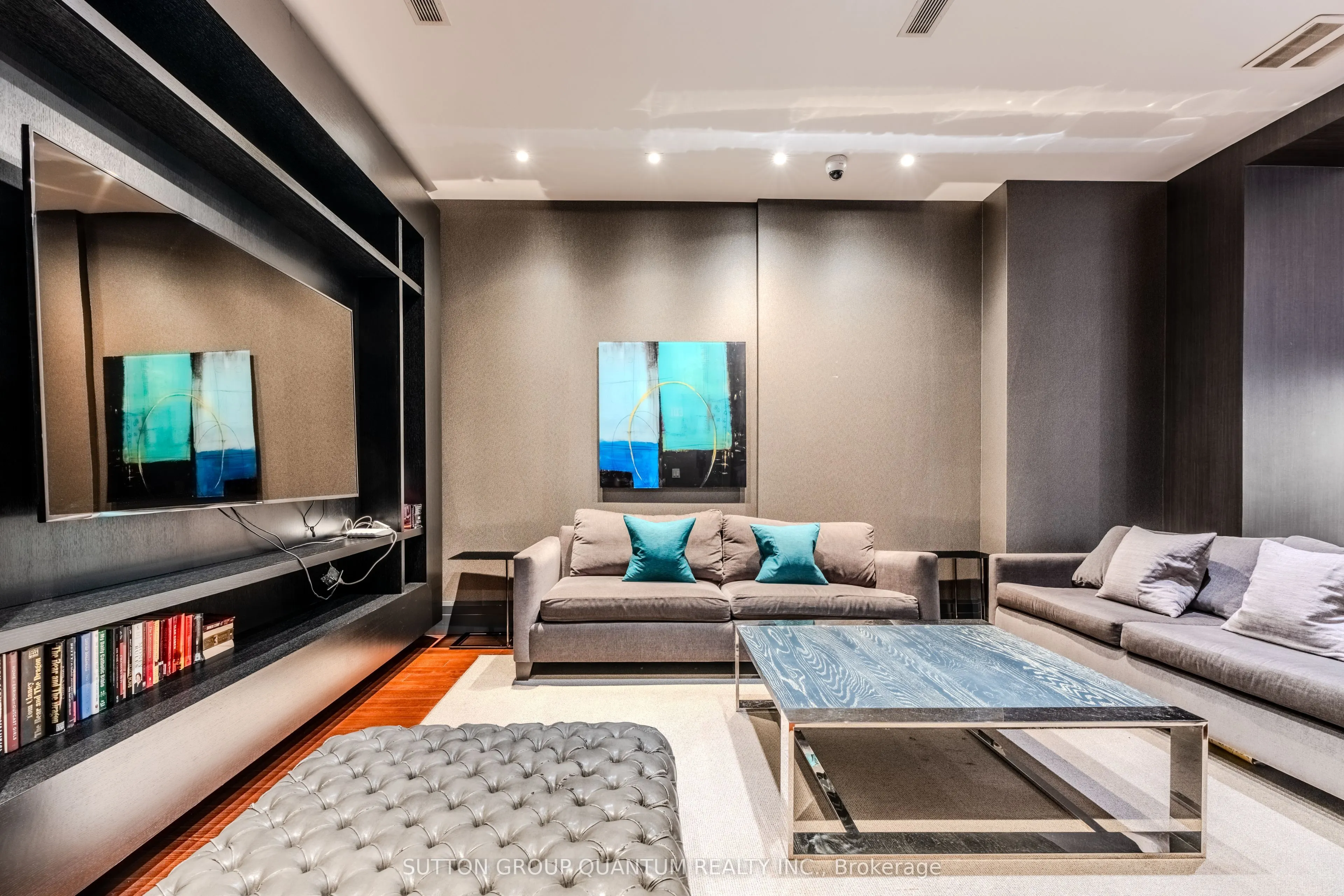 65 Speers Road, #202