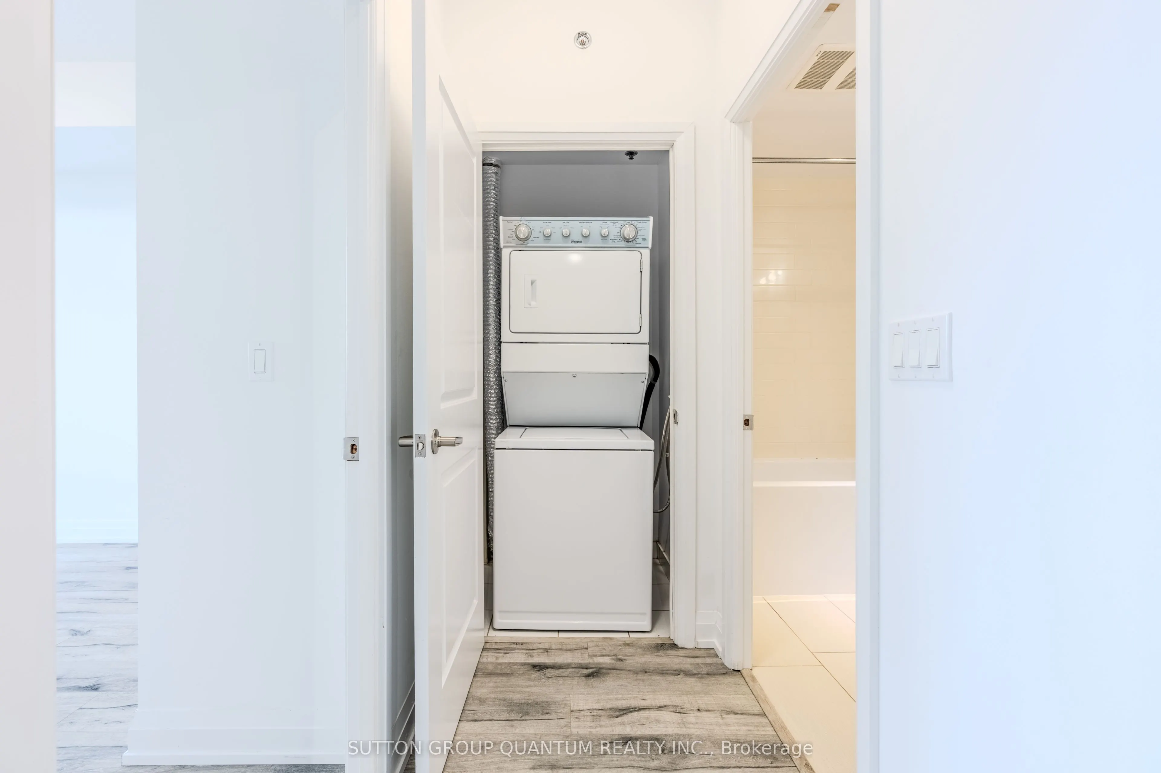 65 Speers Road, #202