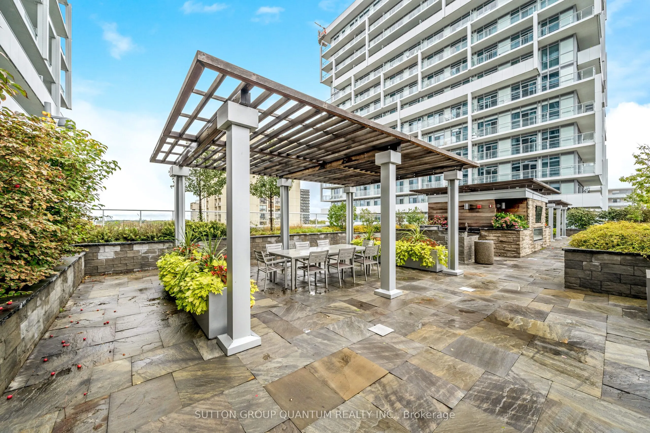 65 Speers Road, #202