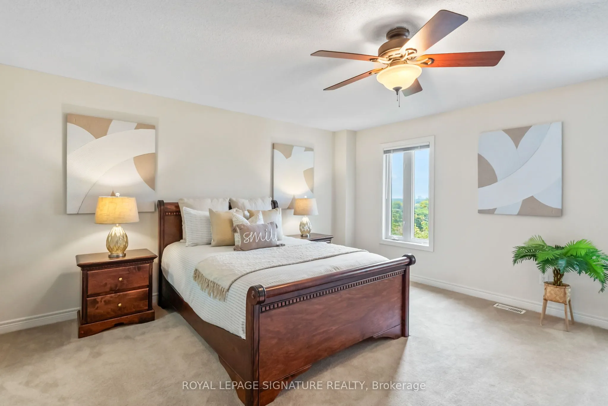 800 Dundas Street W, #25