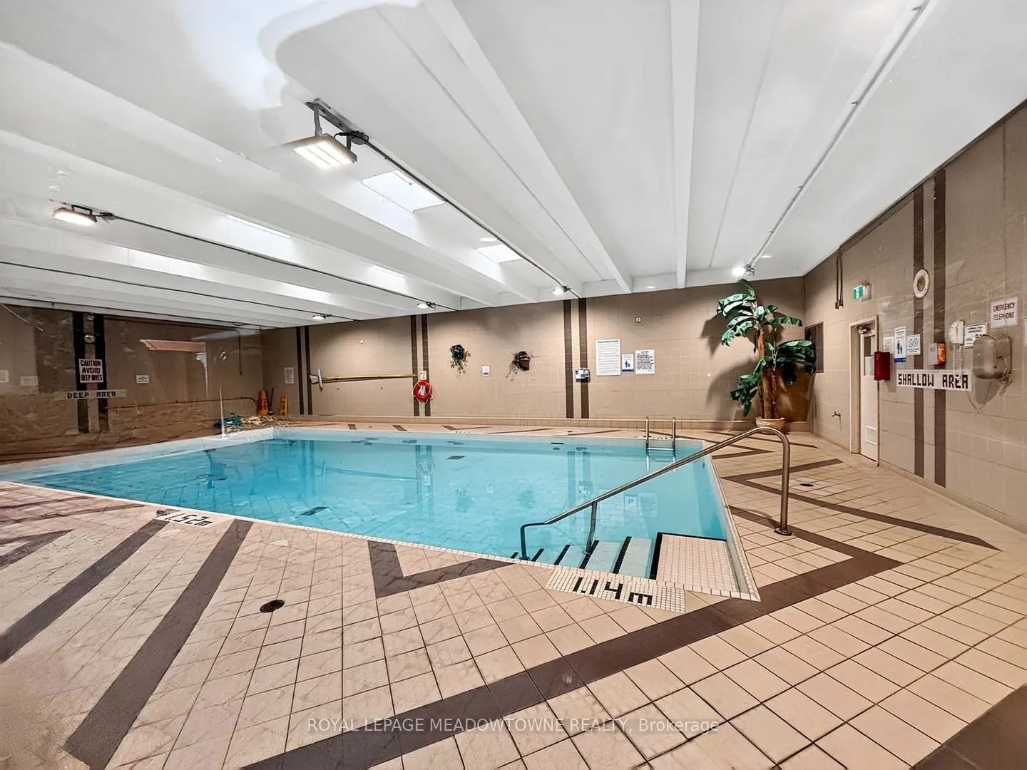 3695 Kaneff Crescent, #102