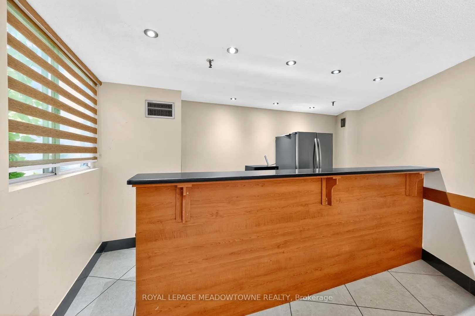 3695 Kaneff Crescent, #102