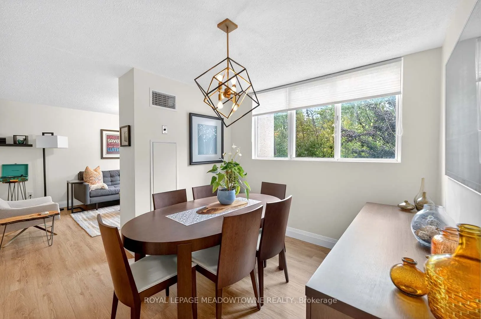 3695 Kaneff Crescent, #102