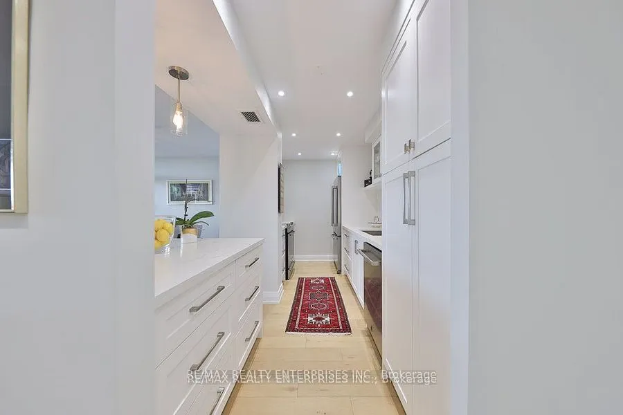 1333 Bloor Street, #606