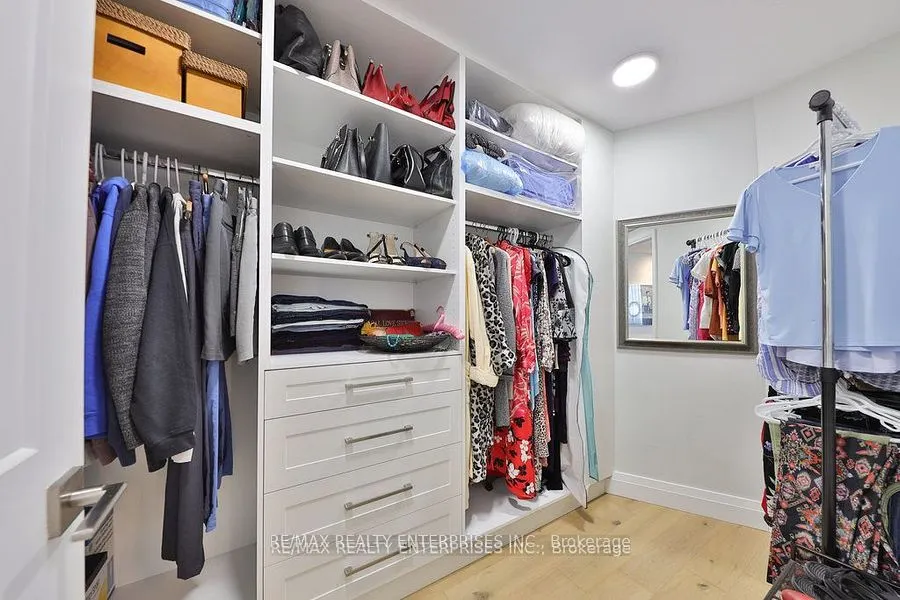 1333 Bloor Street, #606
