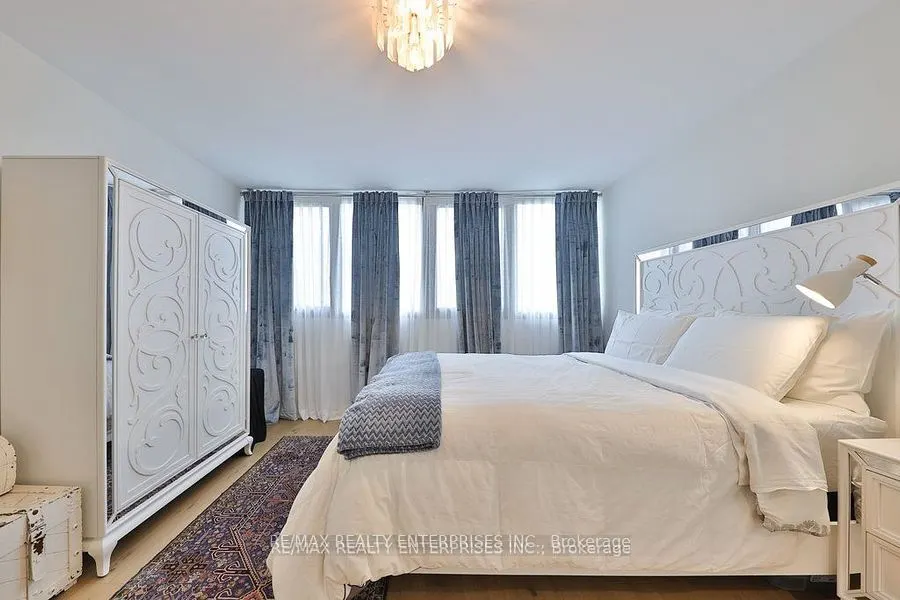 1333 Bloor Street, #606