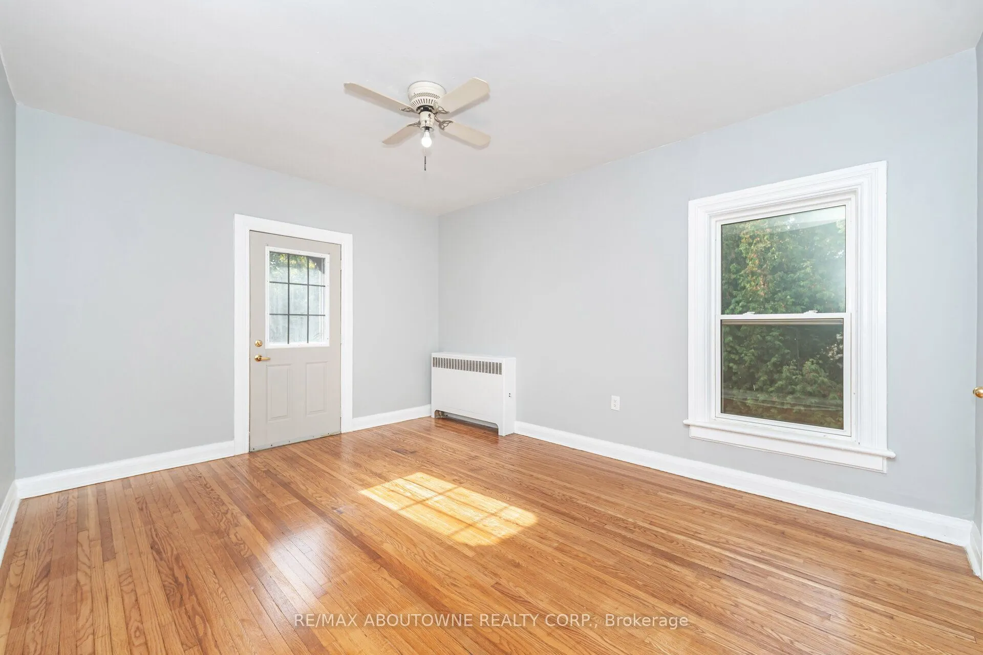 486 Holtby Avenue, #4