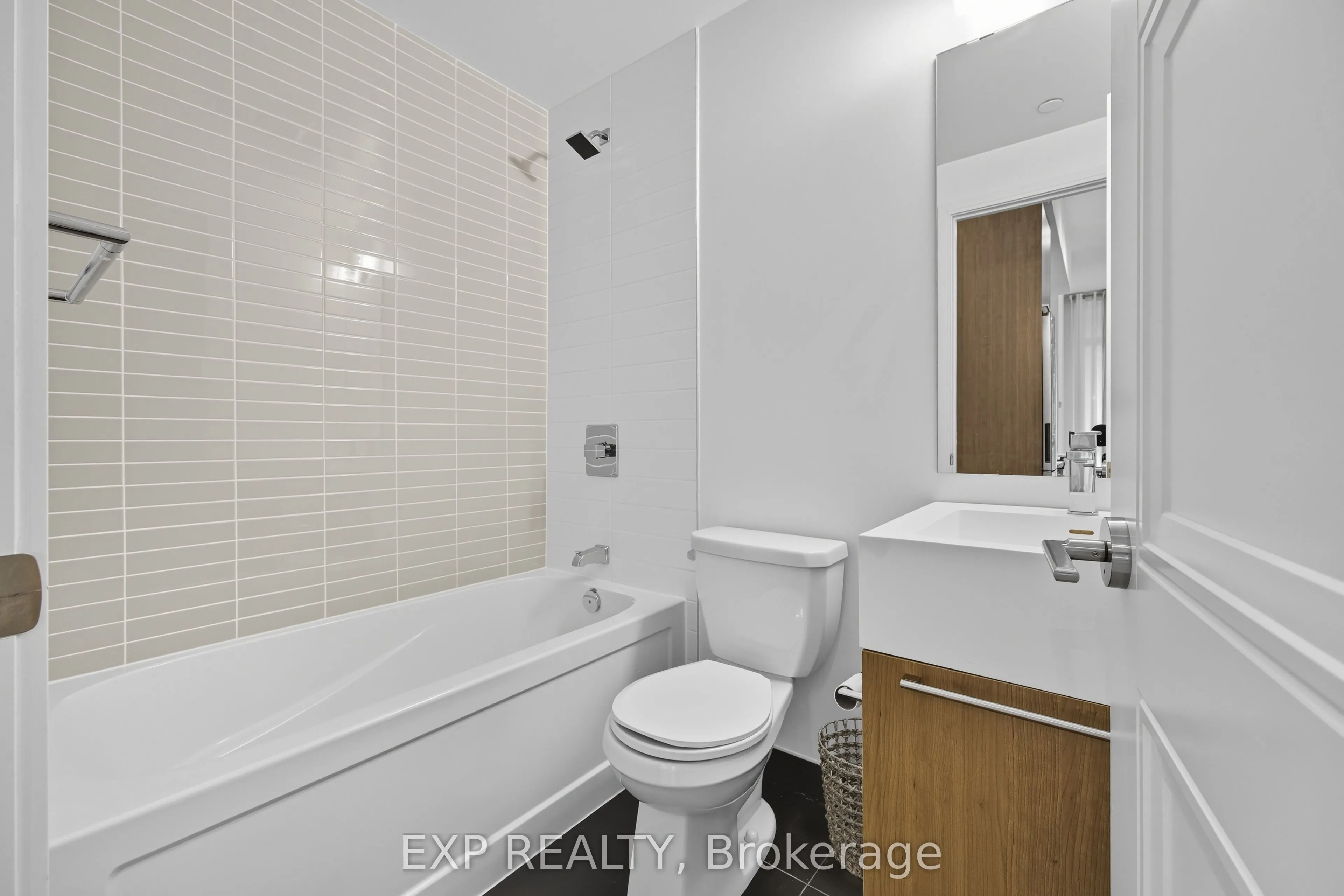 25 neighbourhood Lane, #107