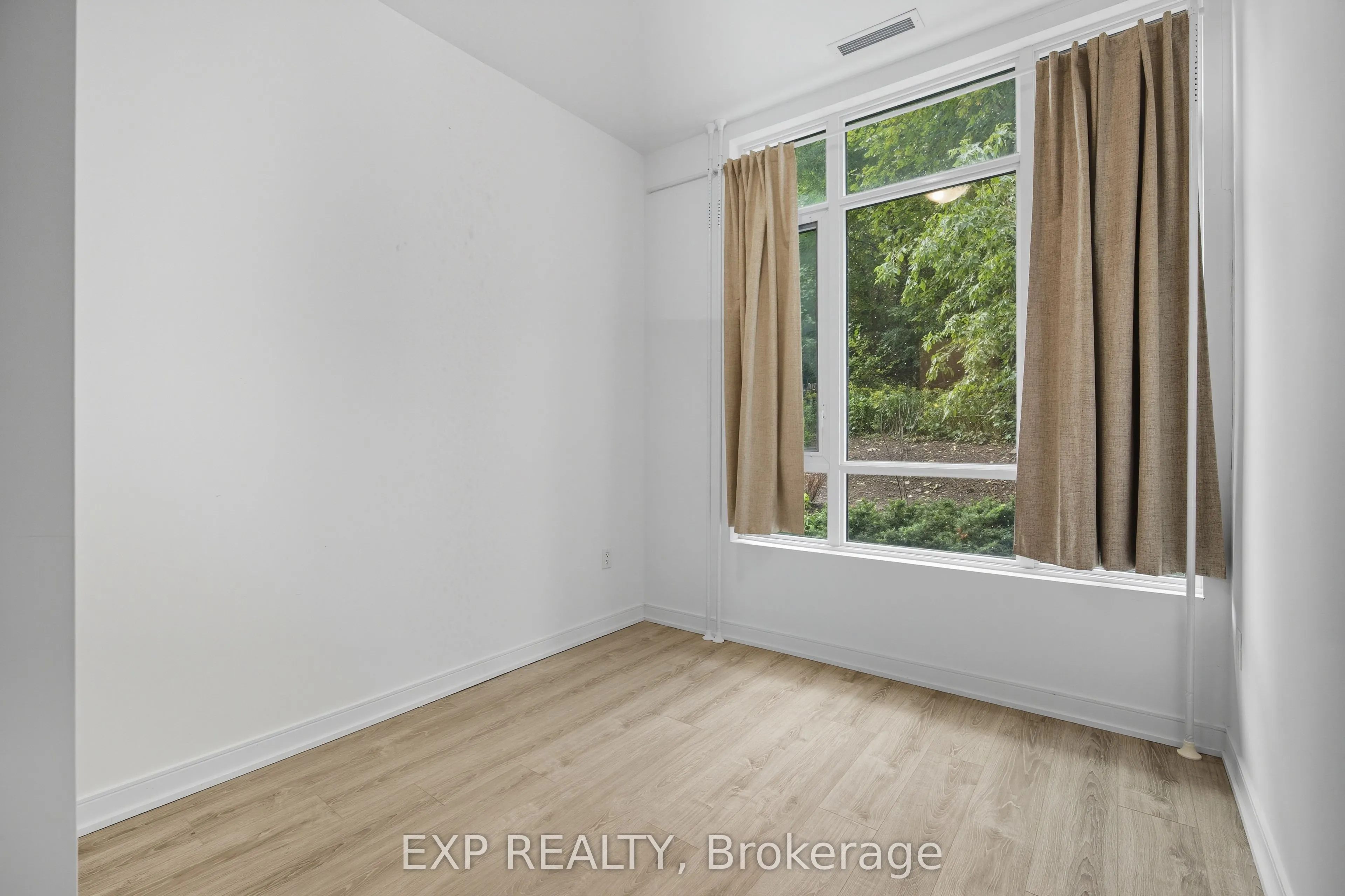 25 neighbourhood Lane, #107