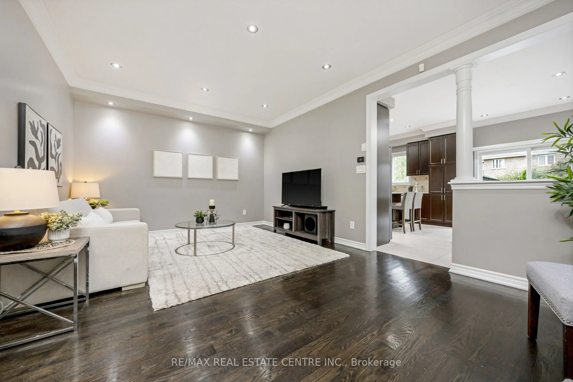 1244 Ruddy Crescent