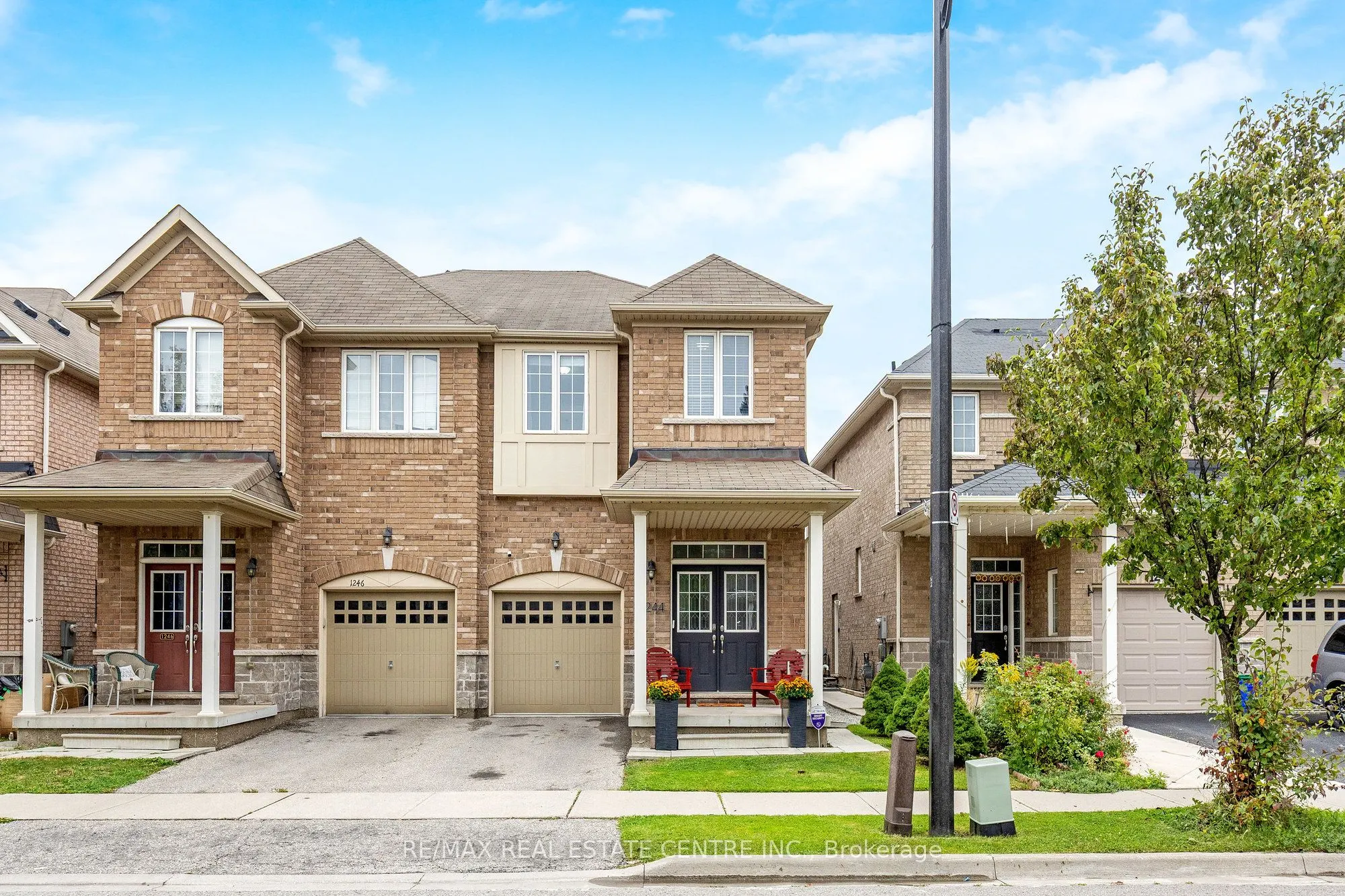 1244 Ruddy Crescent